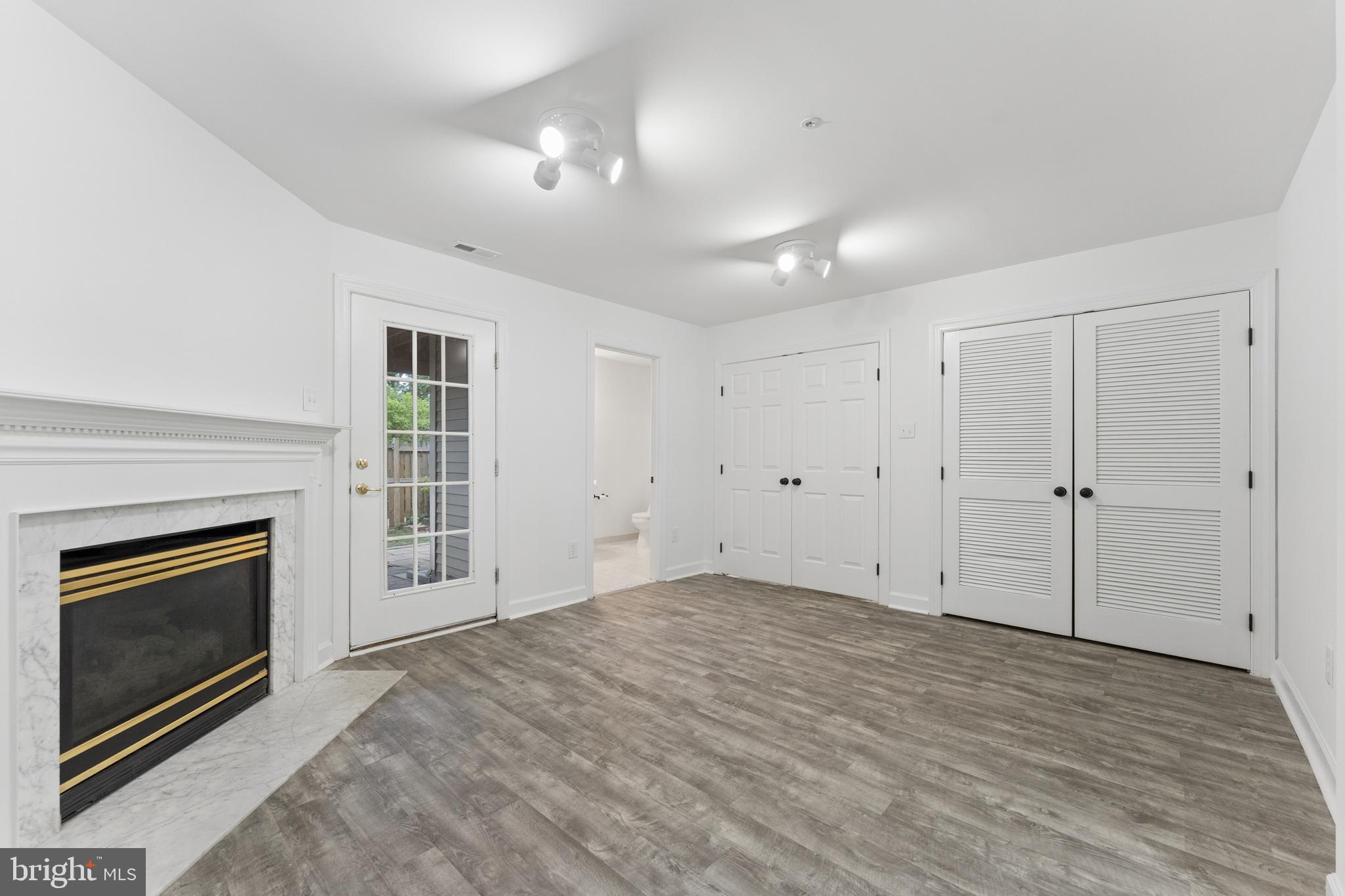 KINGSBROOK - Residential