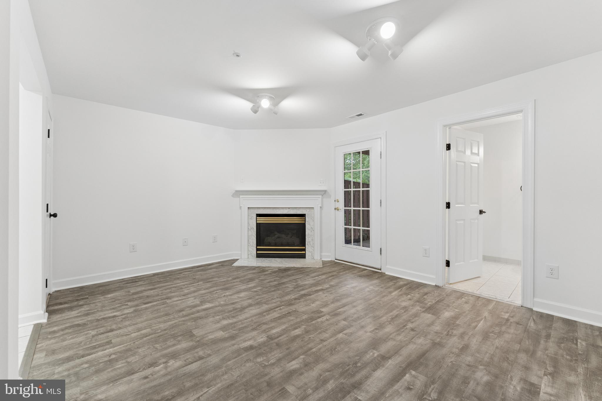 KINGSBROOK - Residential