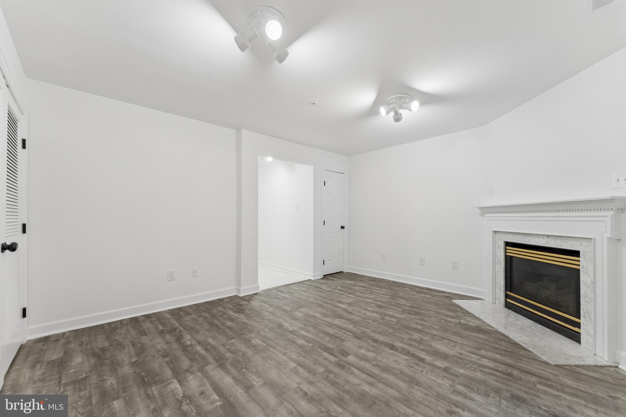 KINGSBROOK - Residential