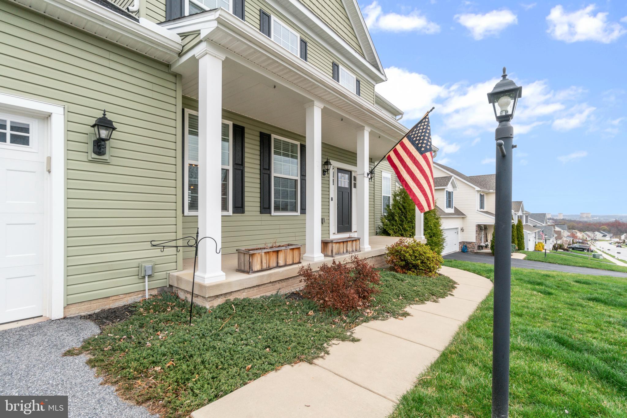 LEXINGTON ESTATES - Residential