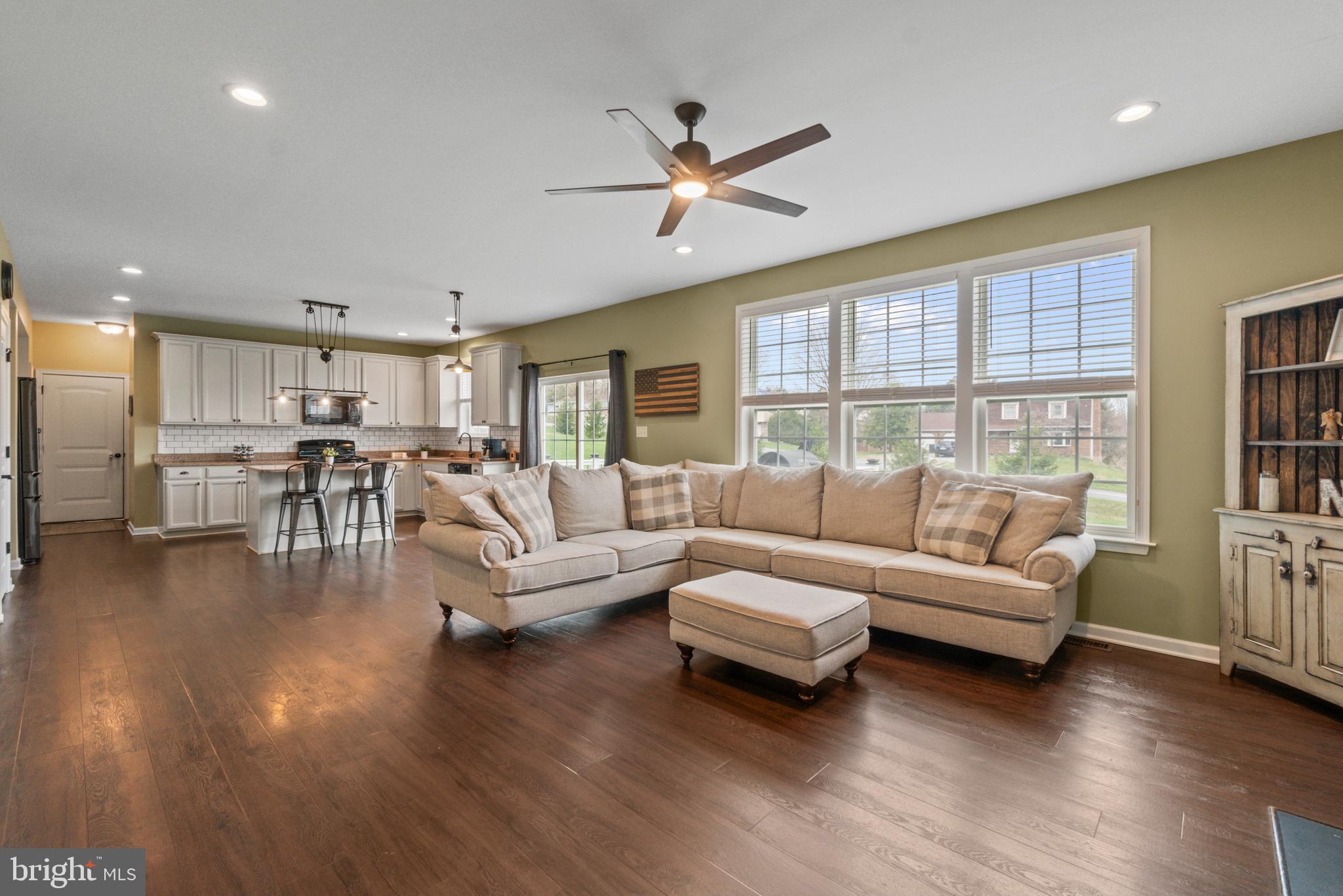 LEXINGTON ESTATES - Residential