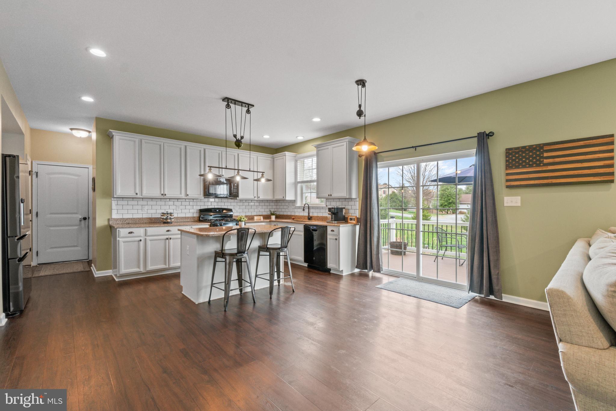 LEXINGTON ESTATES - Residential