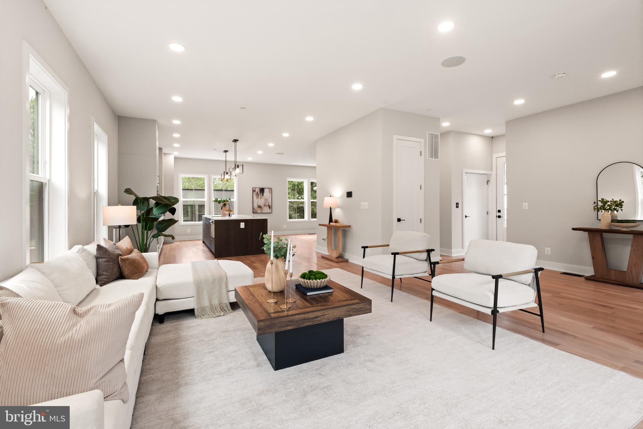 CHEVY CHASE - Residential