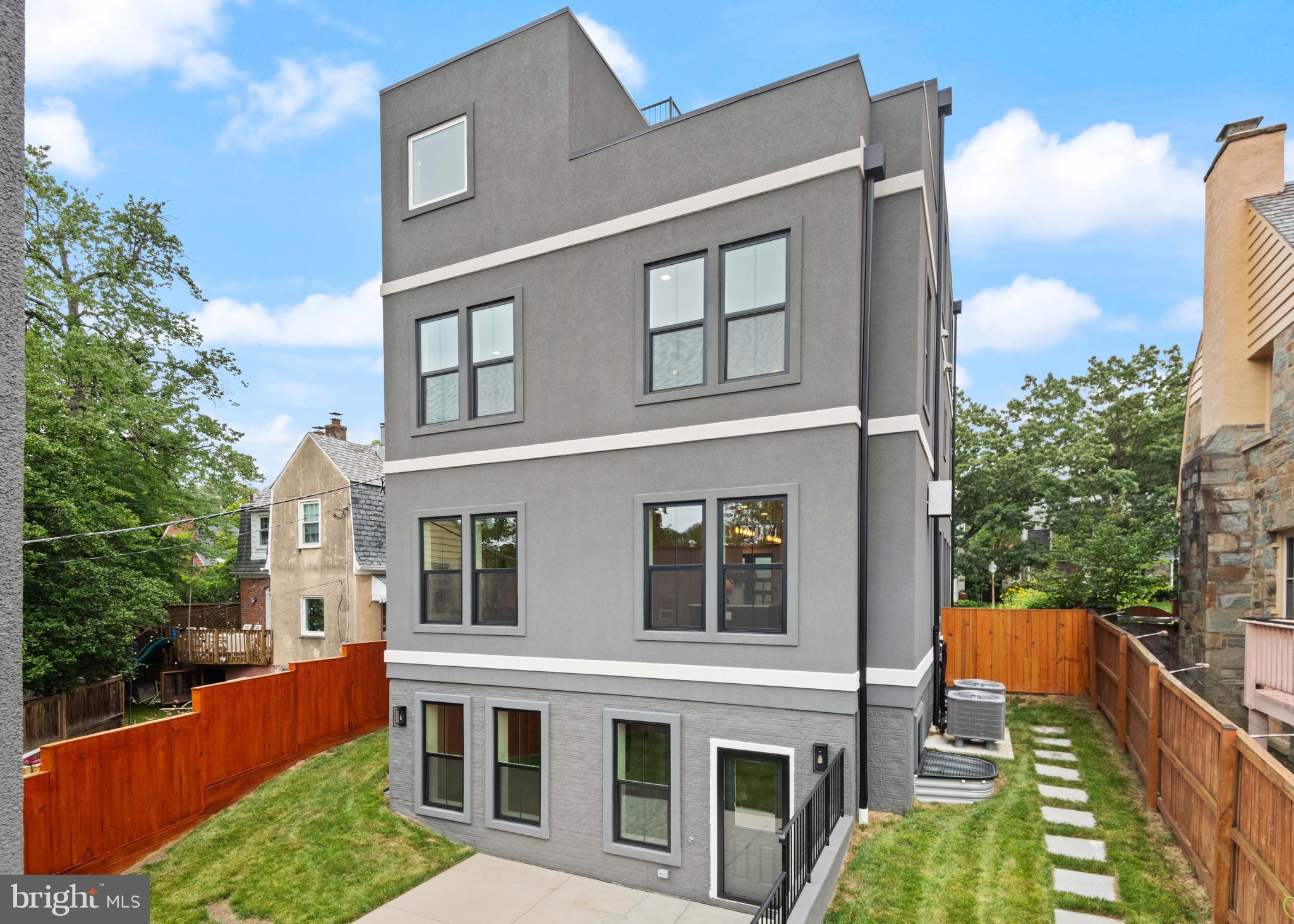 CHEVY CHASE - Residential