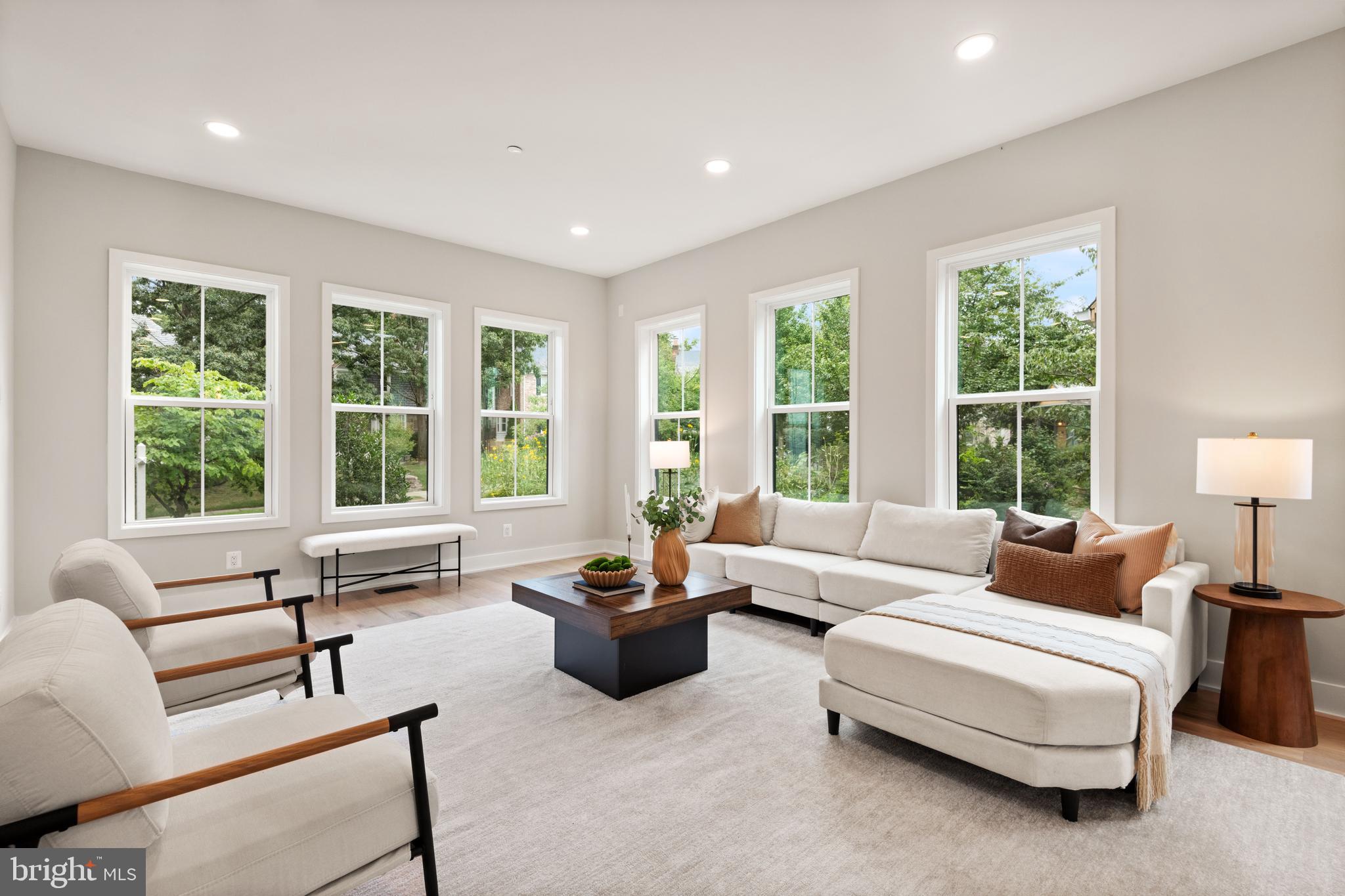CHEVY CHASE - Residential