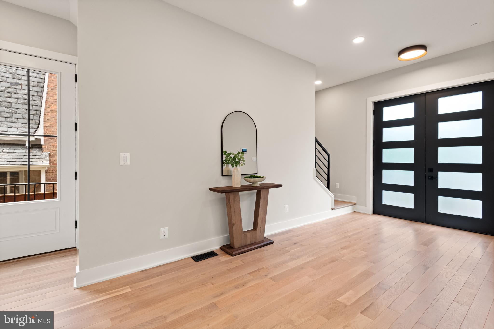 CHEVY CHASE - Residential