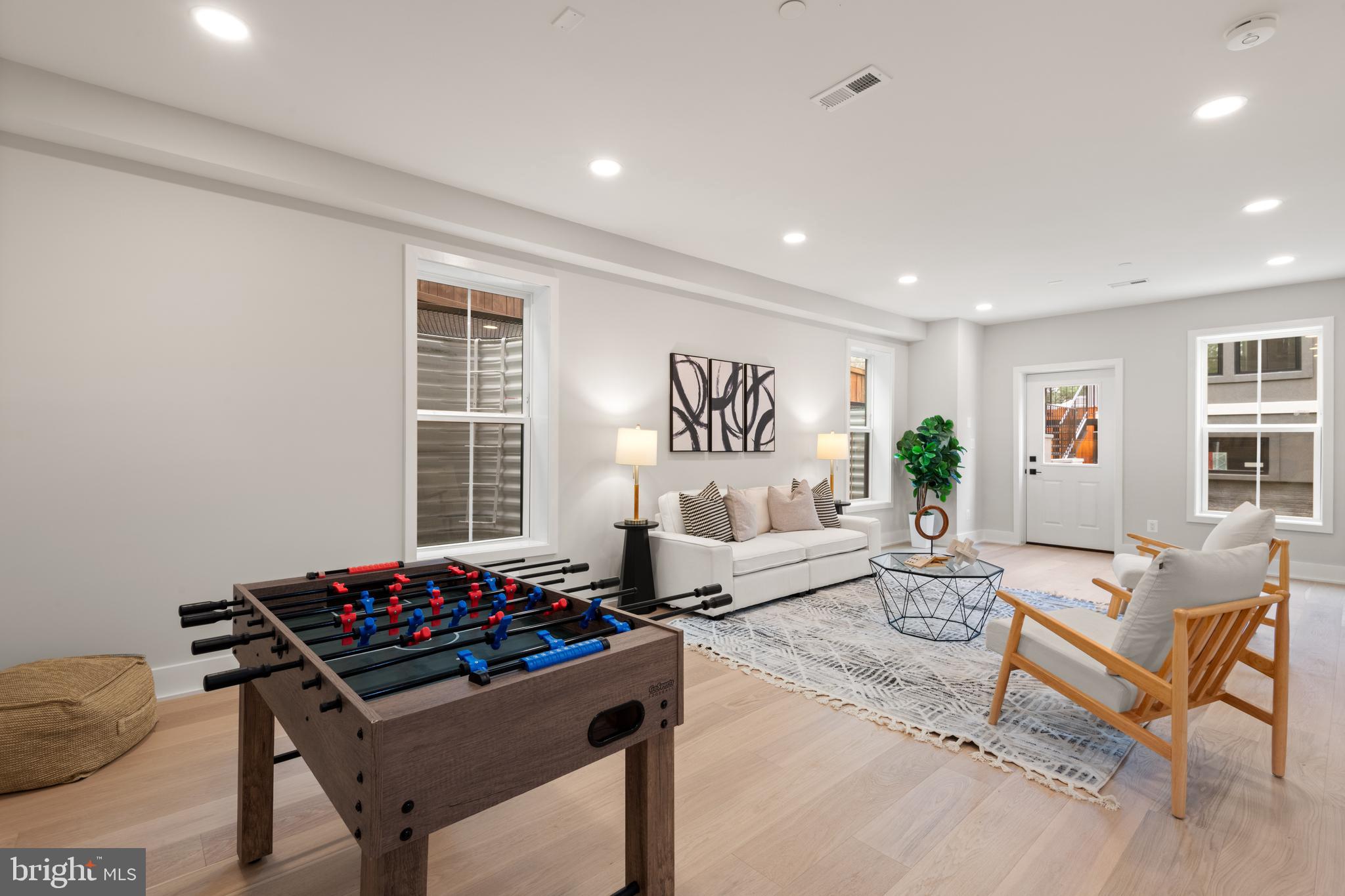 CHEVY CHASE - Residential