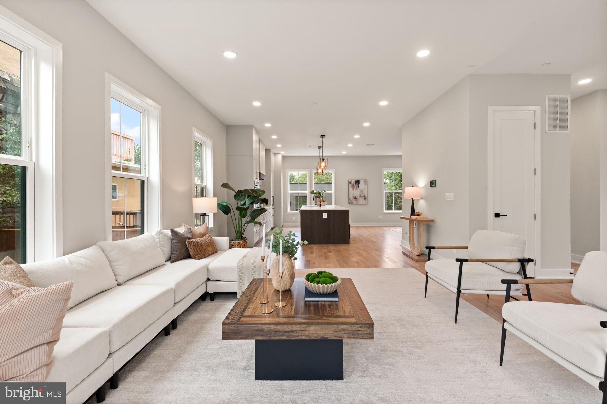 CHEVY CHASE - Residential