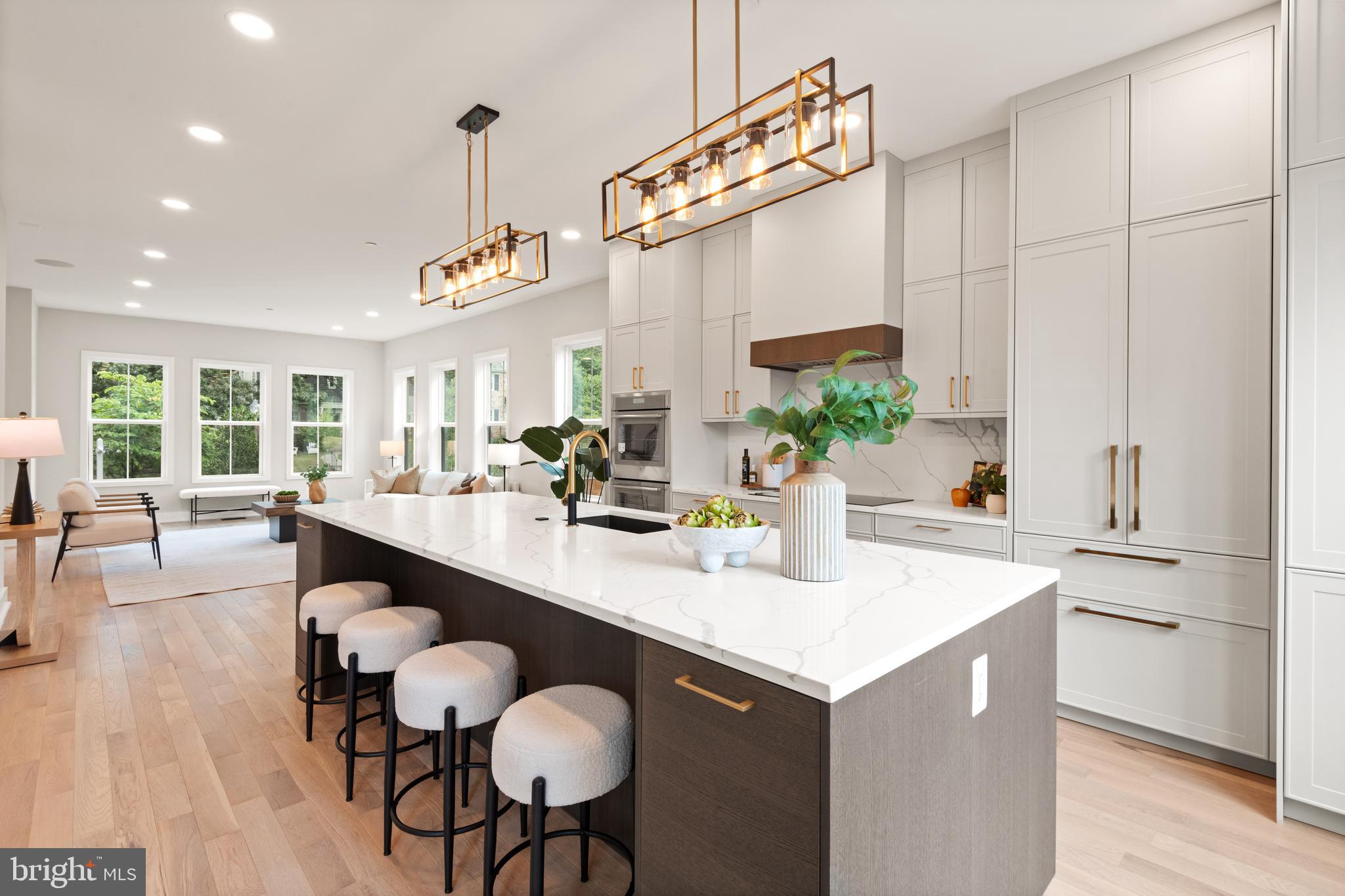 CHEVY CHASE - Residential