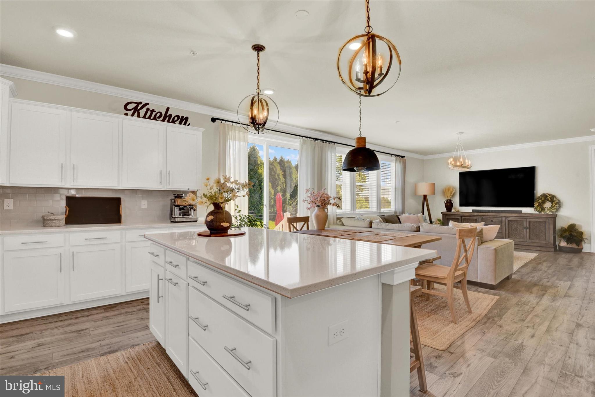 STONEGATE - Residential