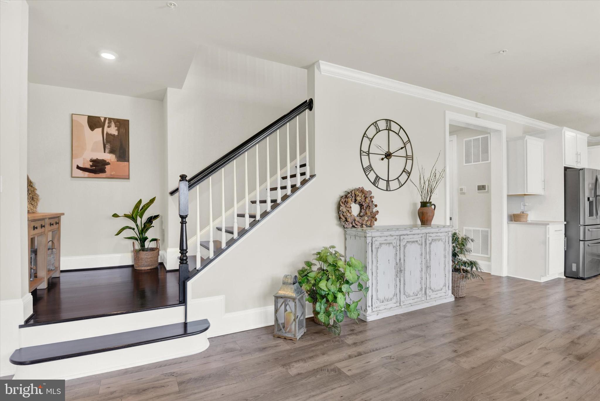 STONEGATE - Residential