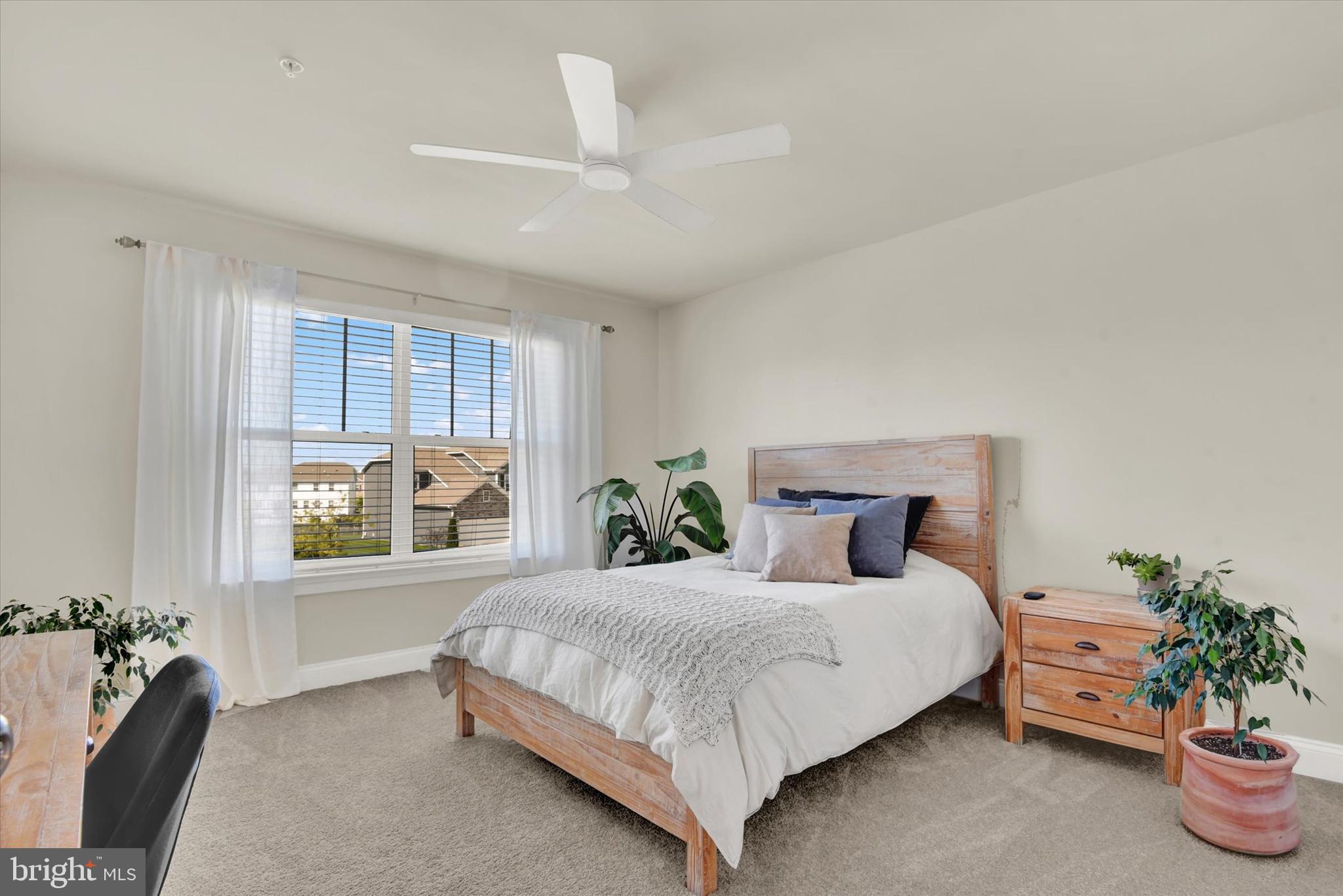 STONEGATE - Residential
