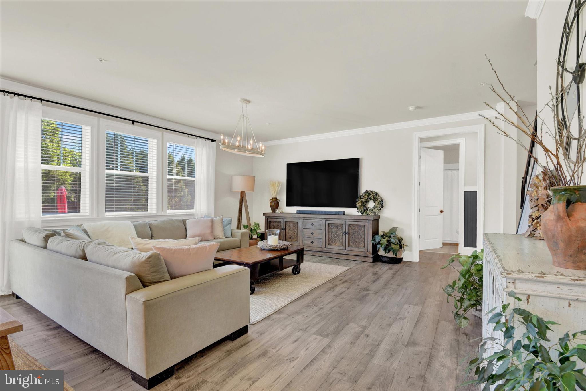 STONEGATE - Residential