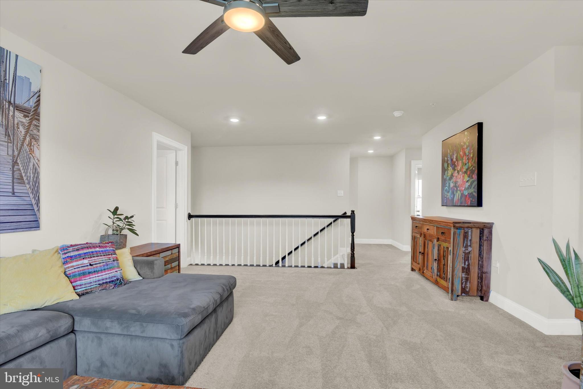 STONEGATE - Residential