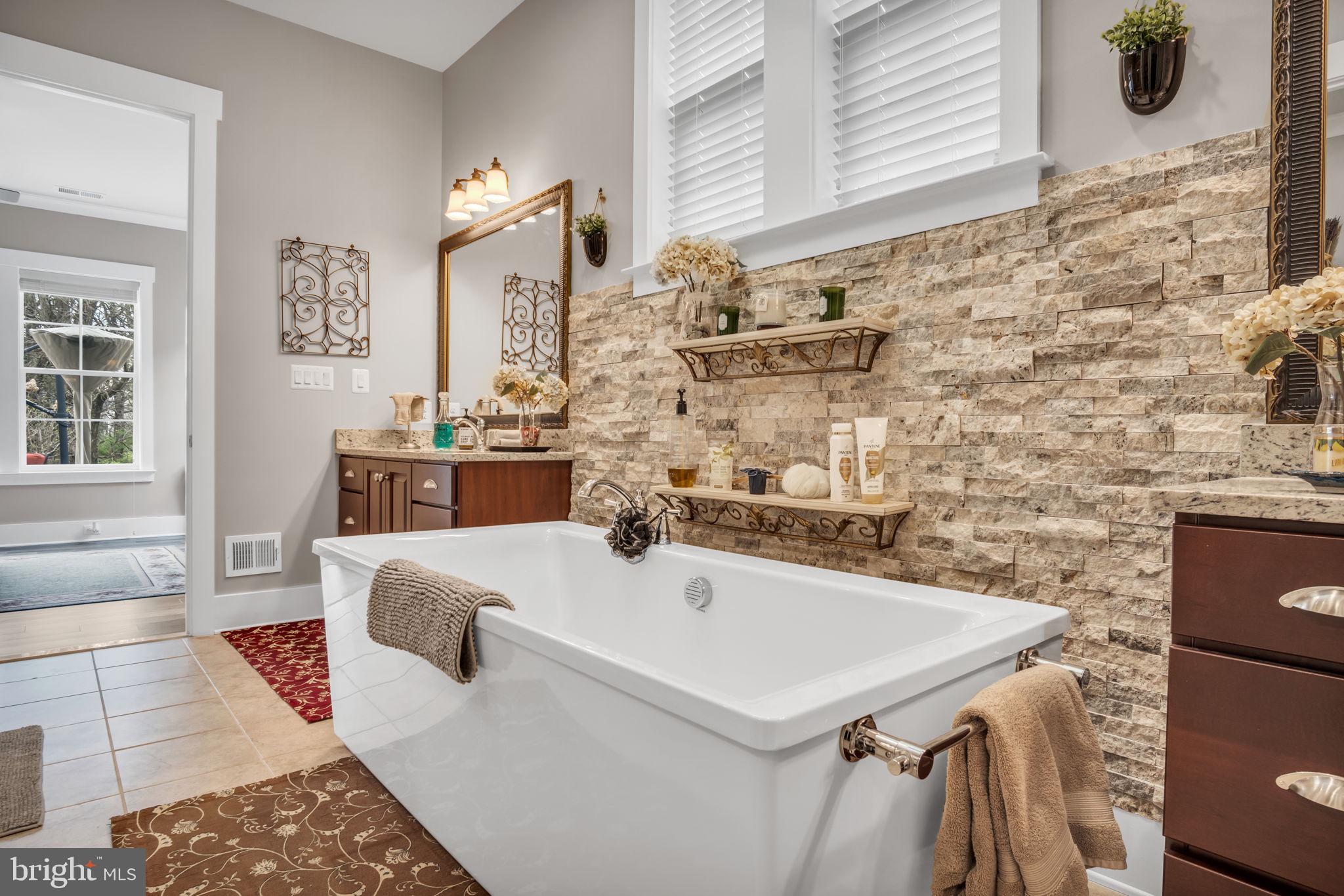 AMBLEBROOK - Residential