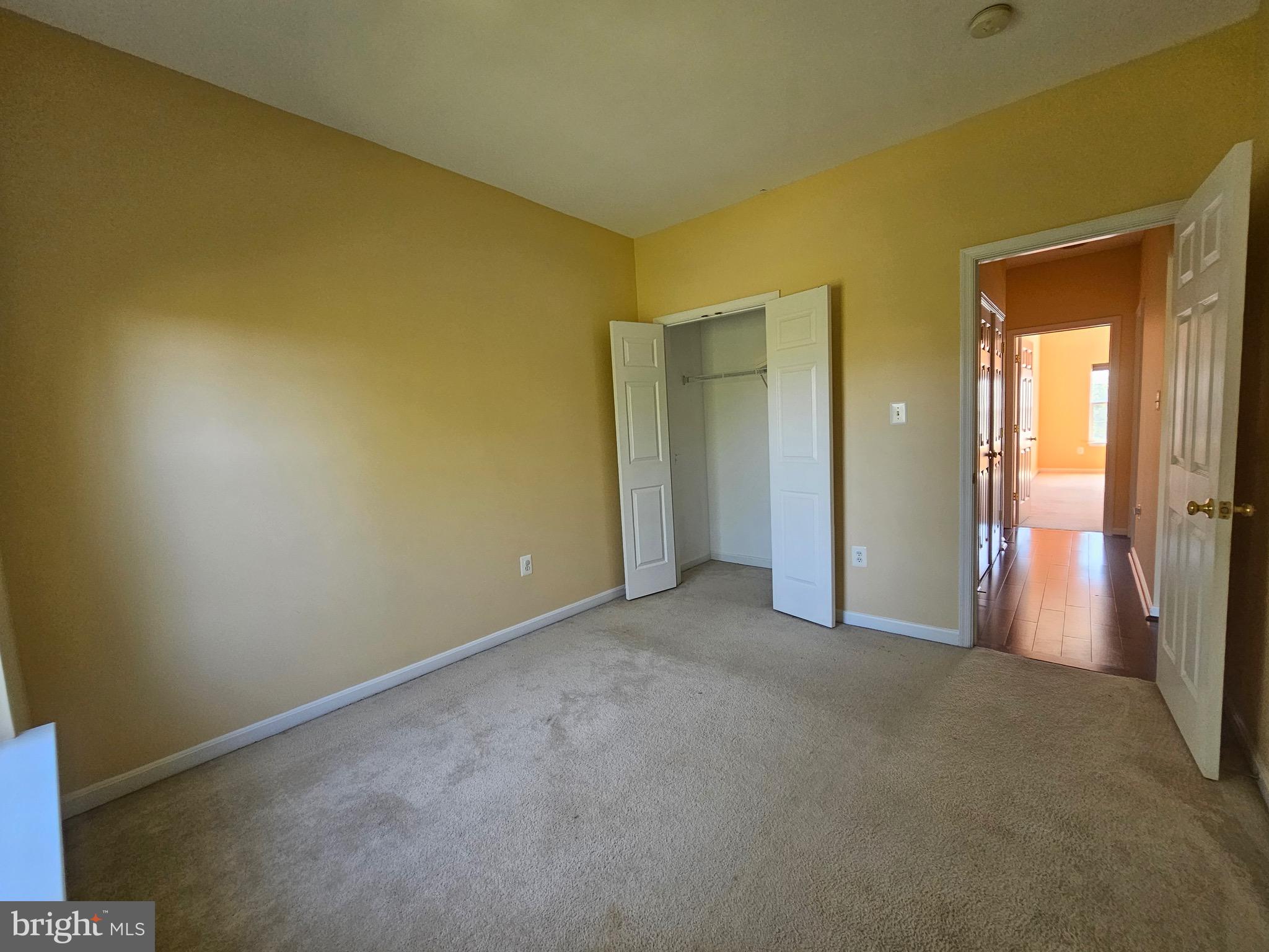 ASHBROOK VILLAGE - Residential Lease