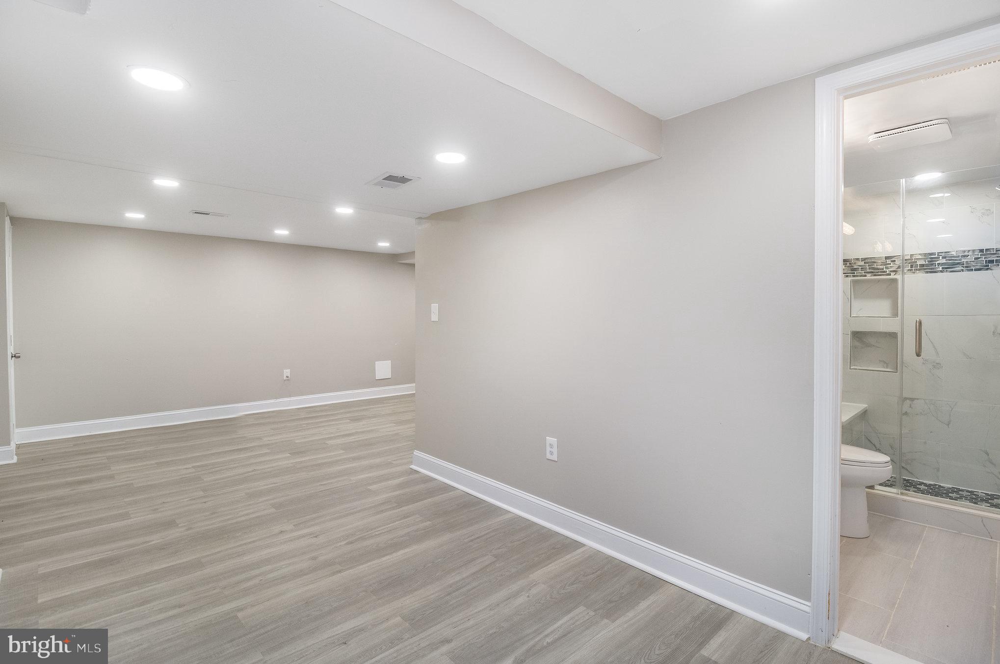 HIGHLAND GARDENS - Residential