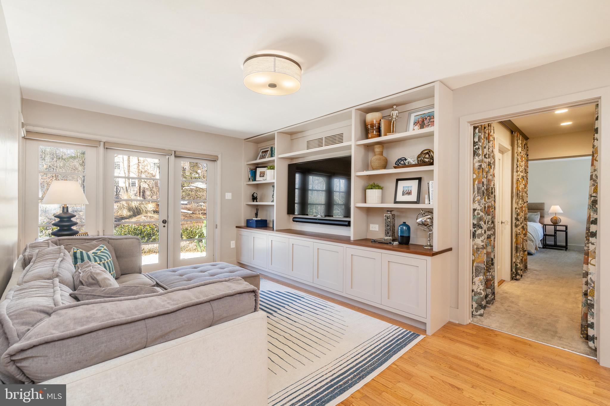 SUGARPOINTE - Residential