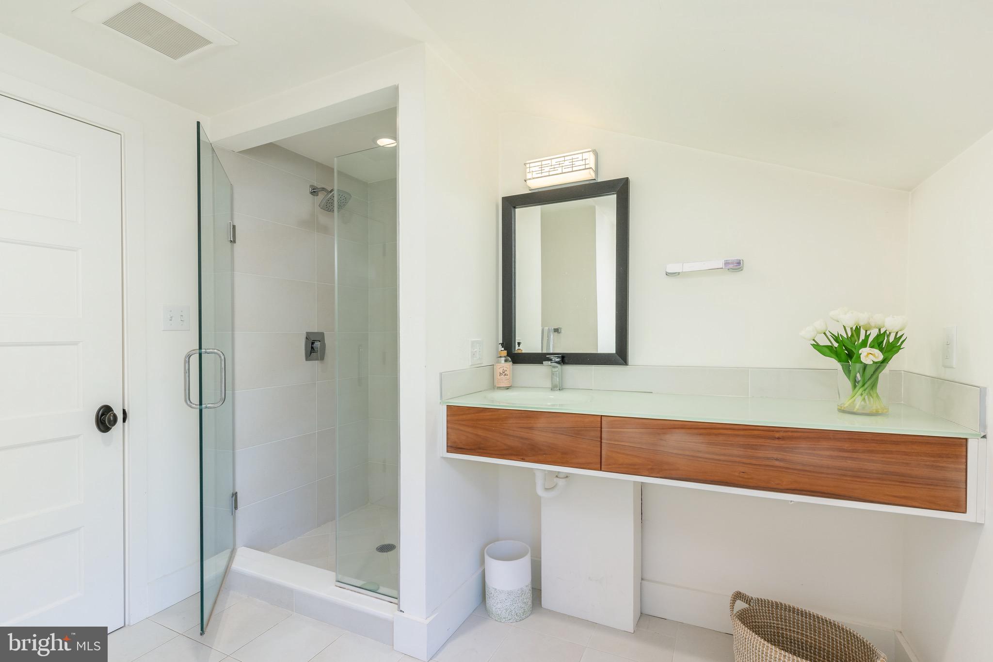 SUGARPOINTE - Residential