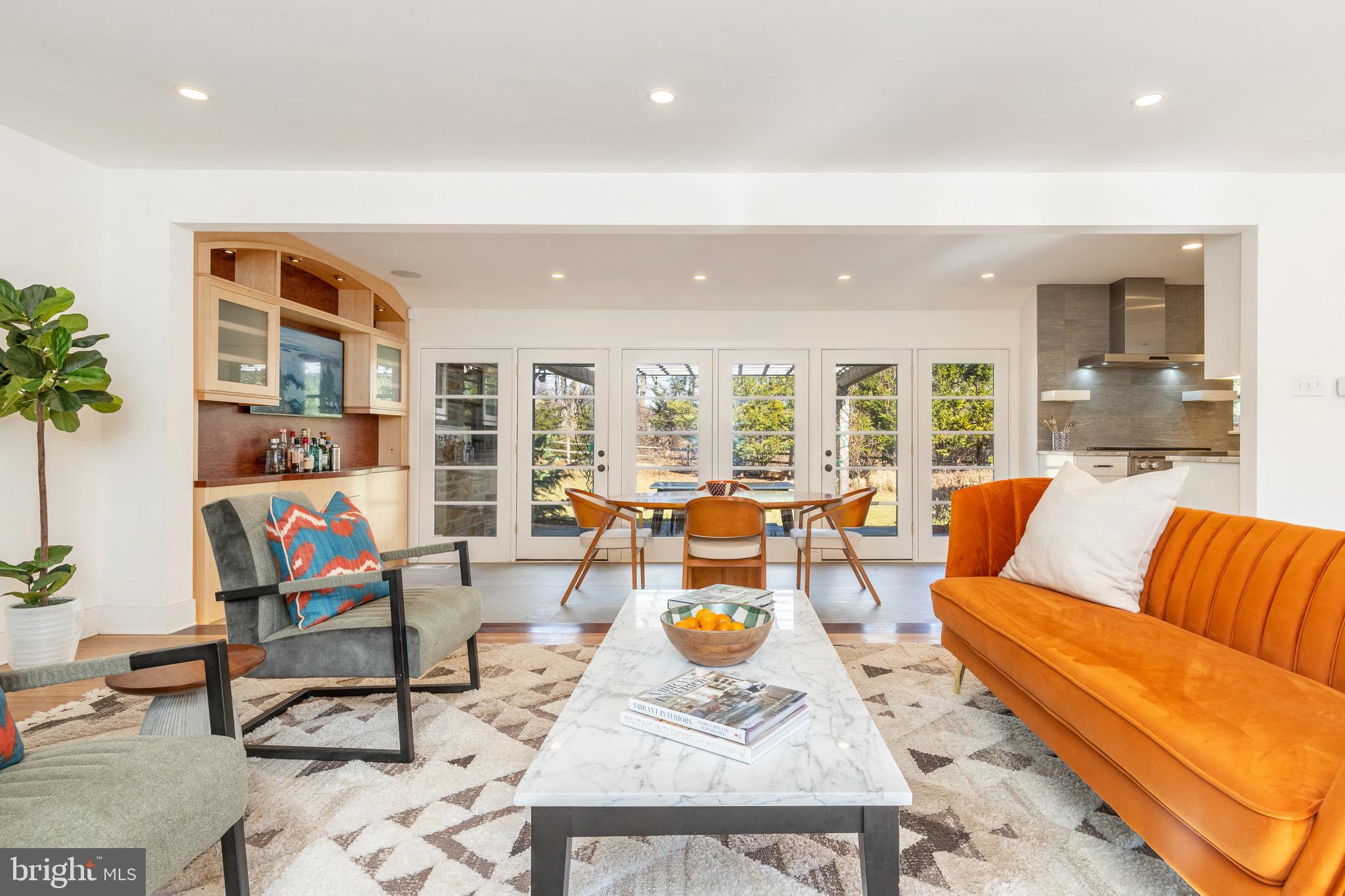 SUGARPOINTE - Residential