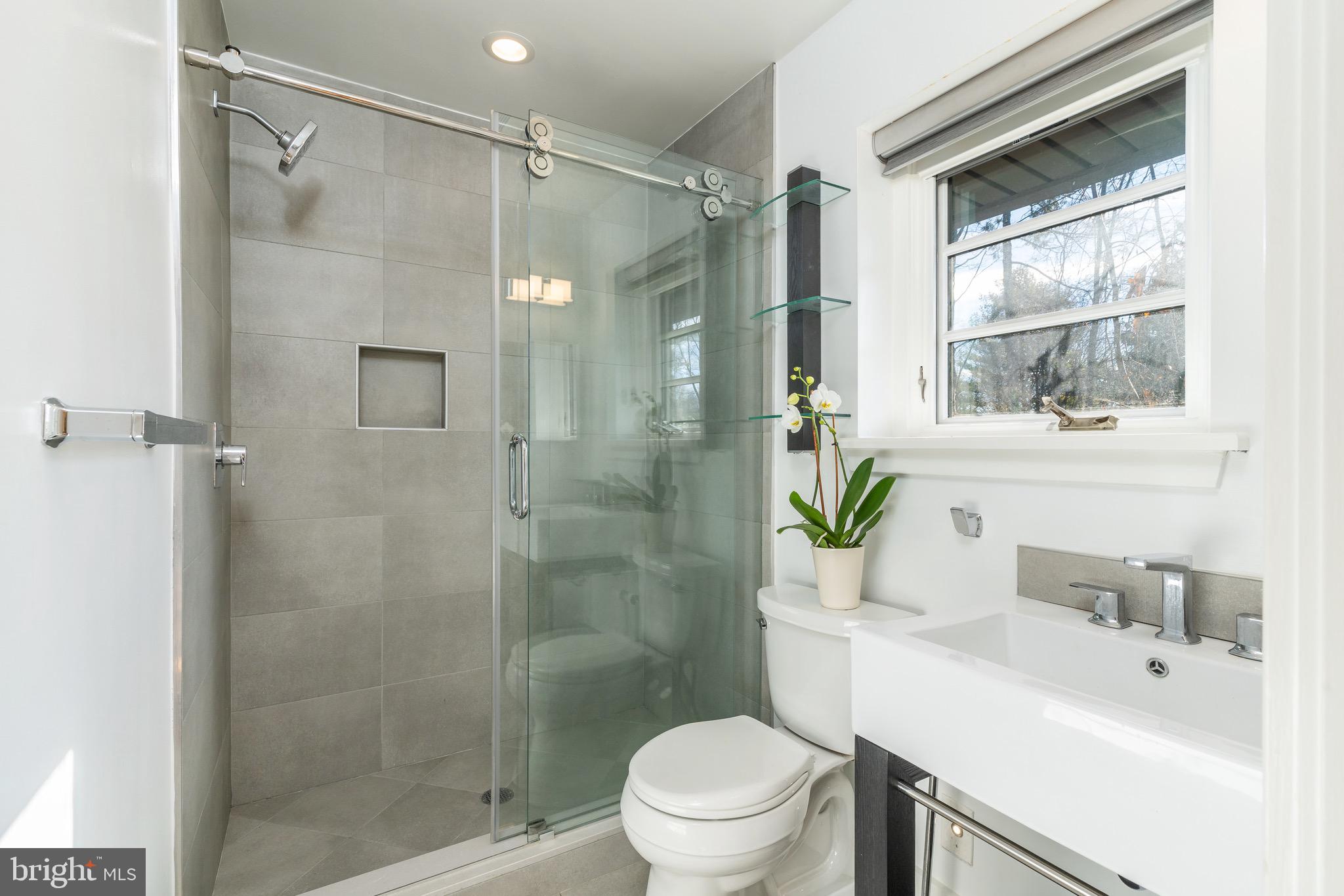 SUGARPOINTE - Residential