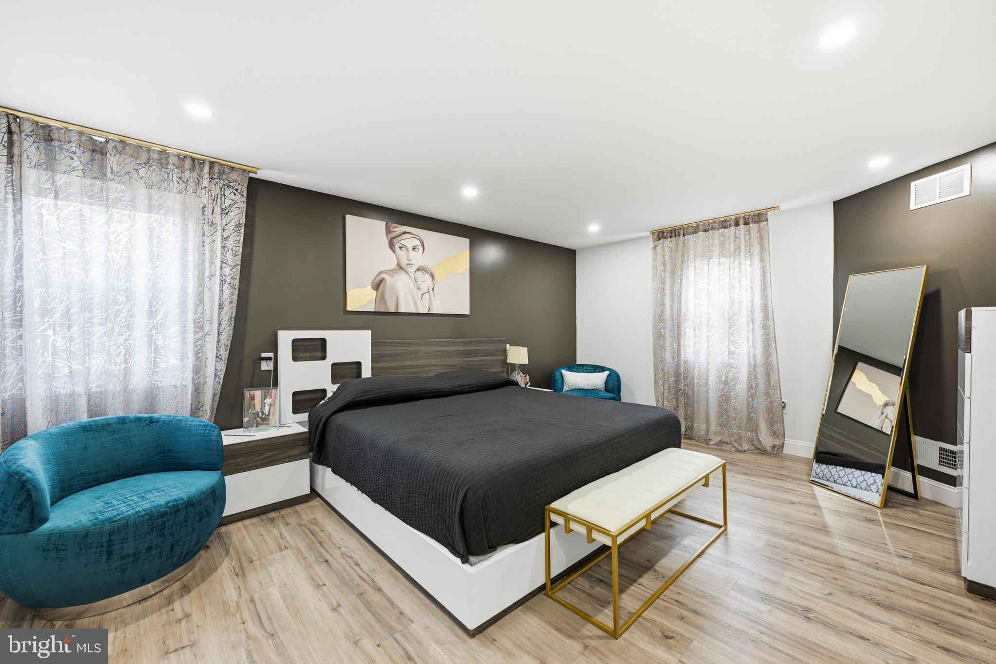 SUNNYSIDE FARMS - Residential