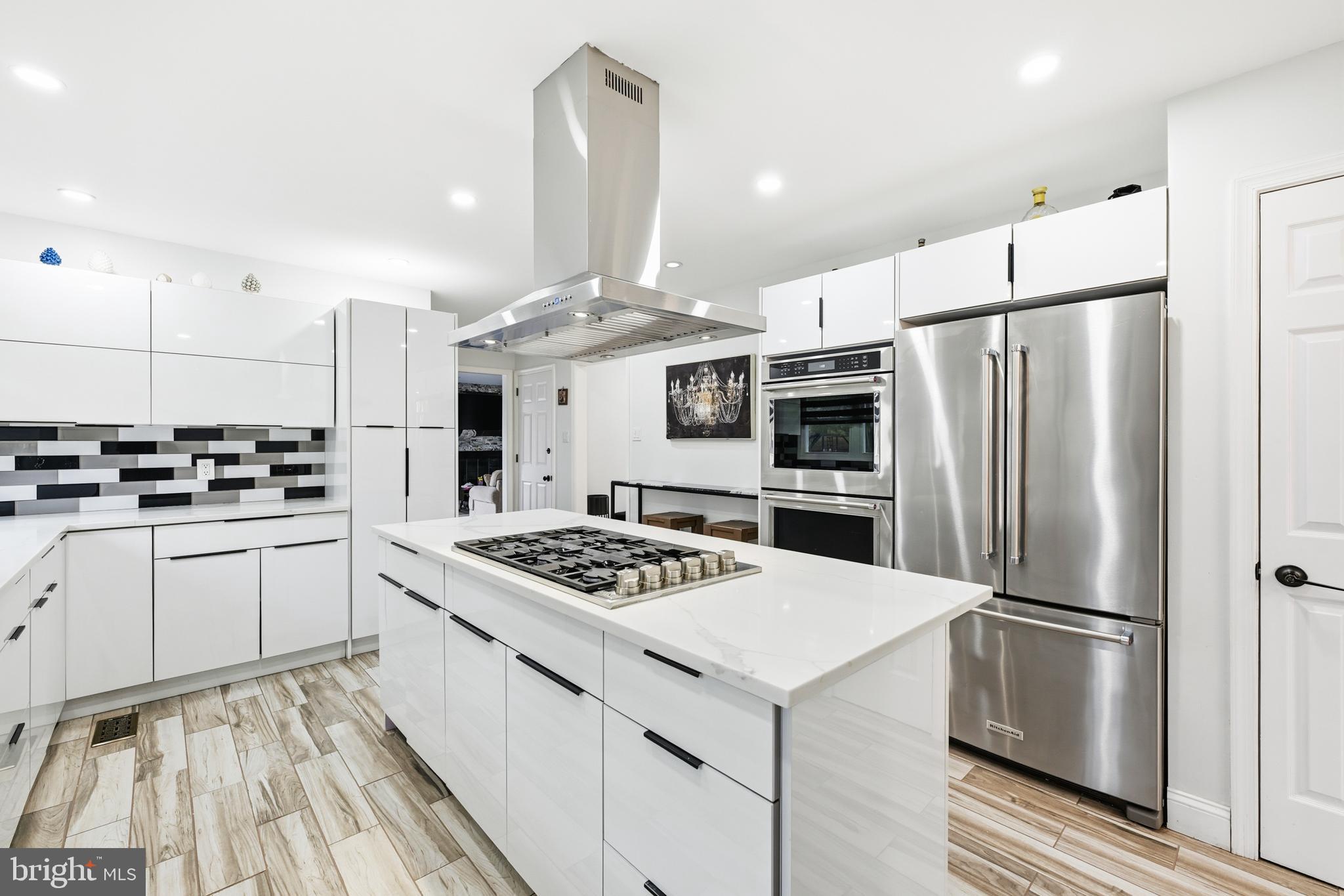 SUNNYSIDE FARMS - Residential