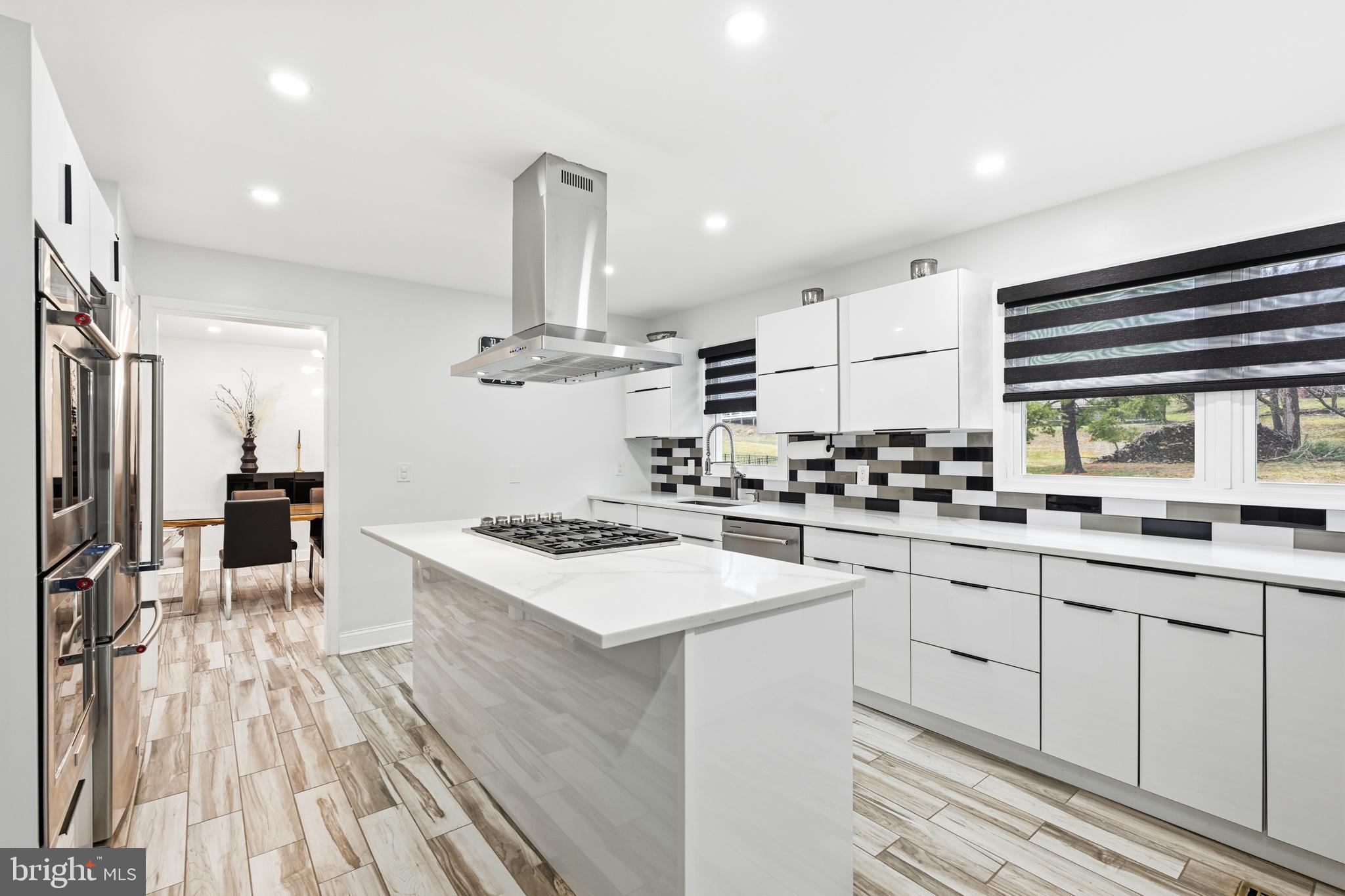 SUNNYSIDE FARMS - Residential