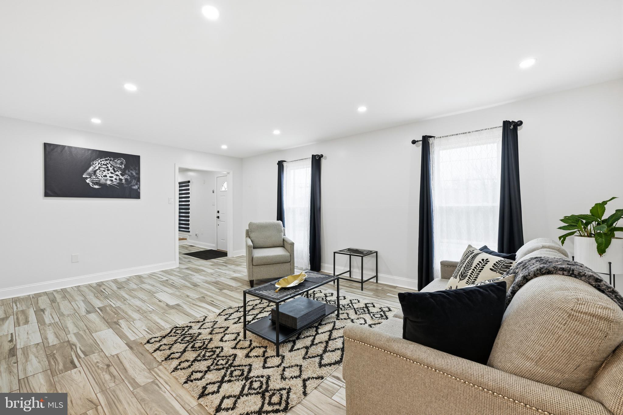 SUNNYSIDE FARMS - Residential