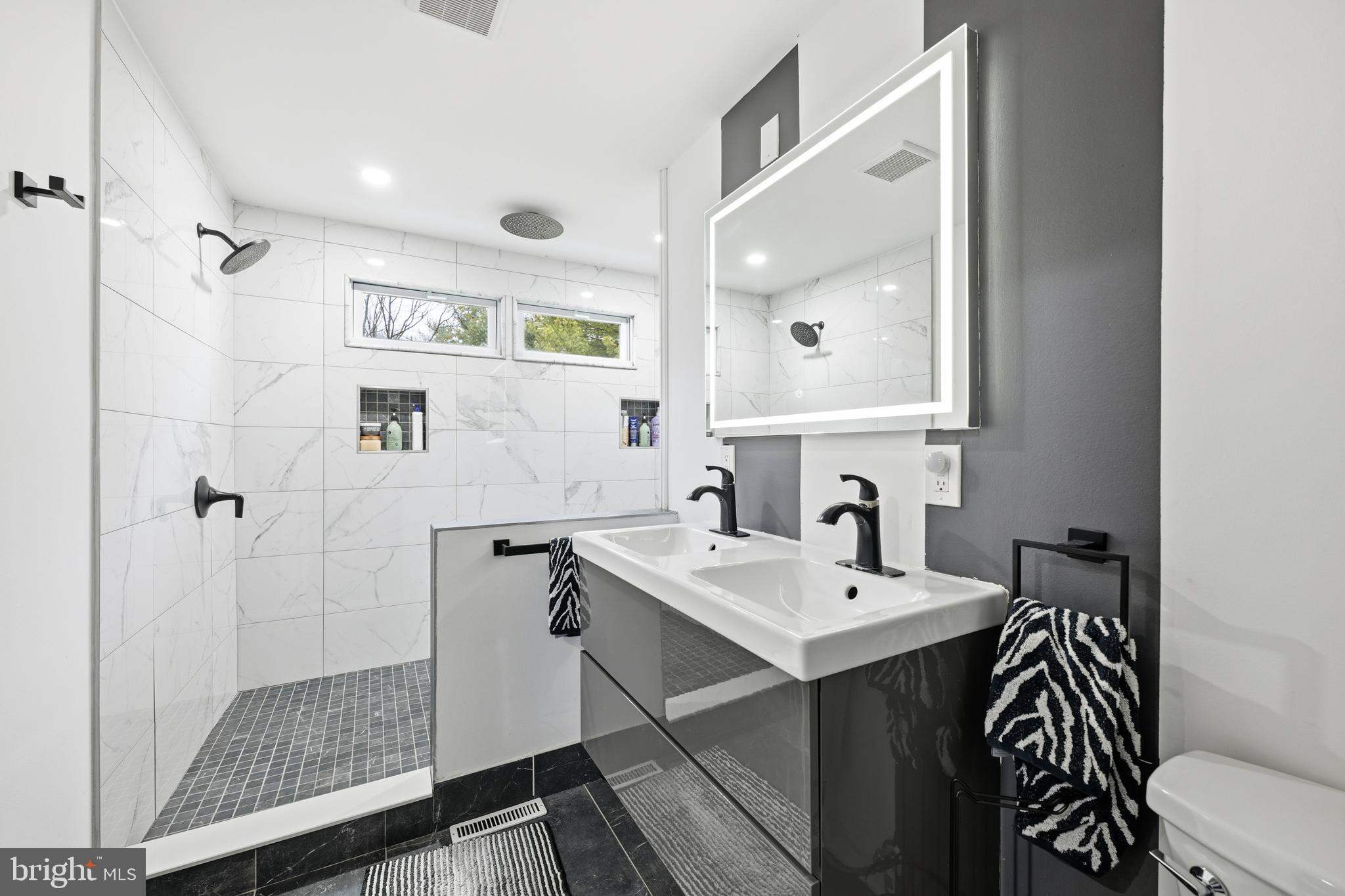 SUNNYSIDE FARMS - Residential