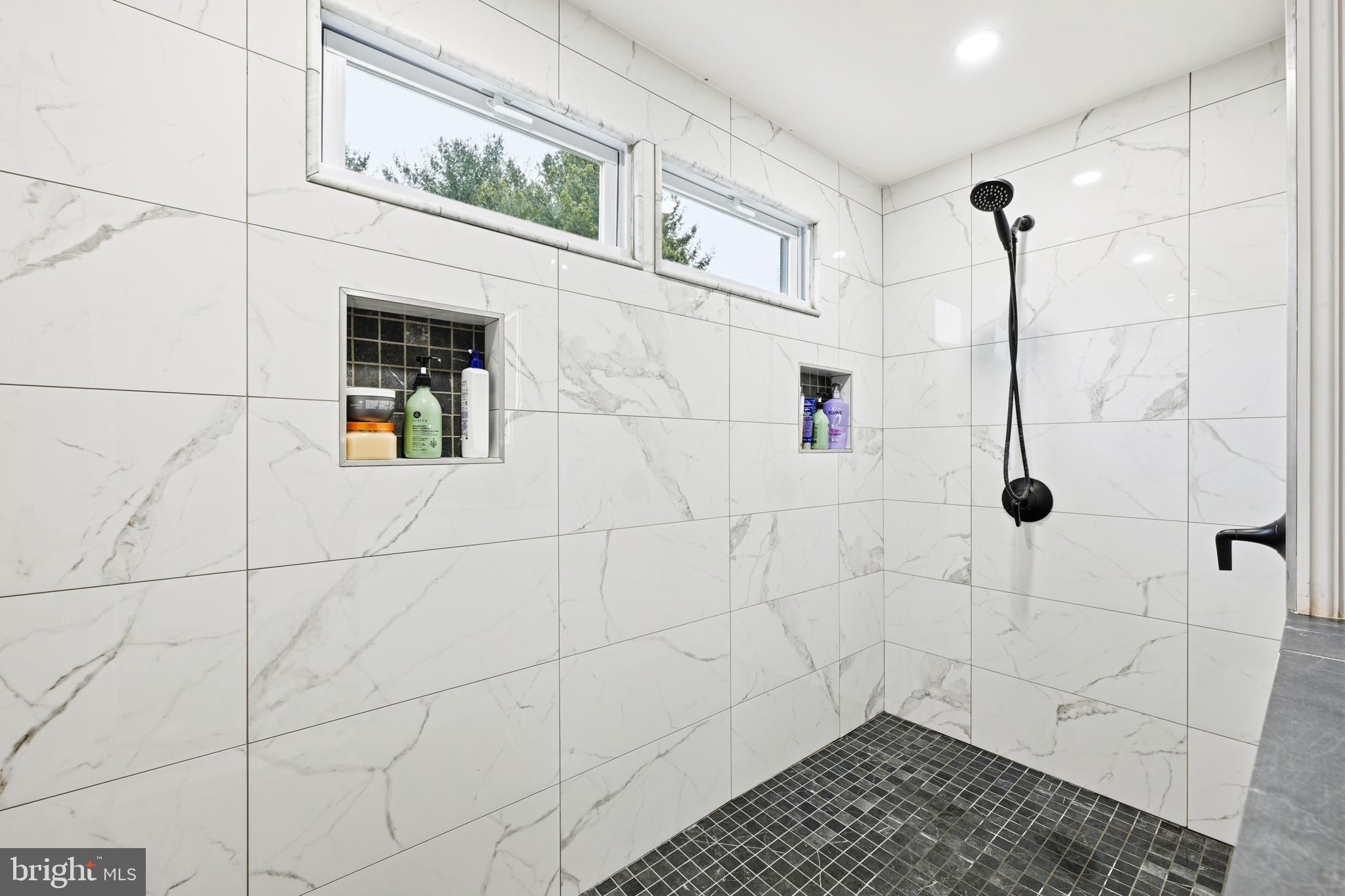 SUNNYSIDE FARMS - Residential