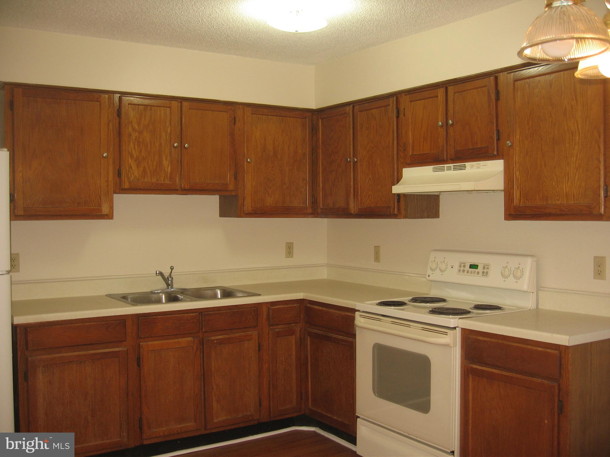 WILLOW BROOK - Residential Lease