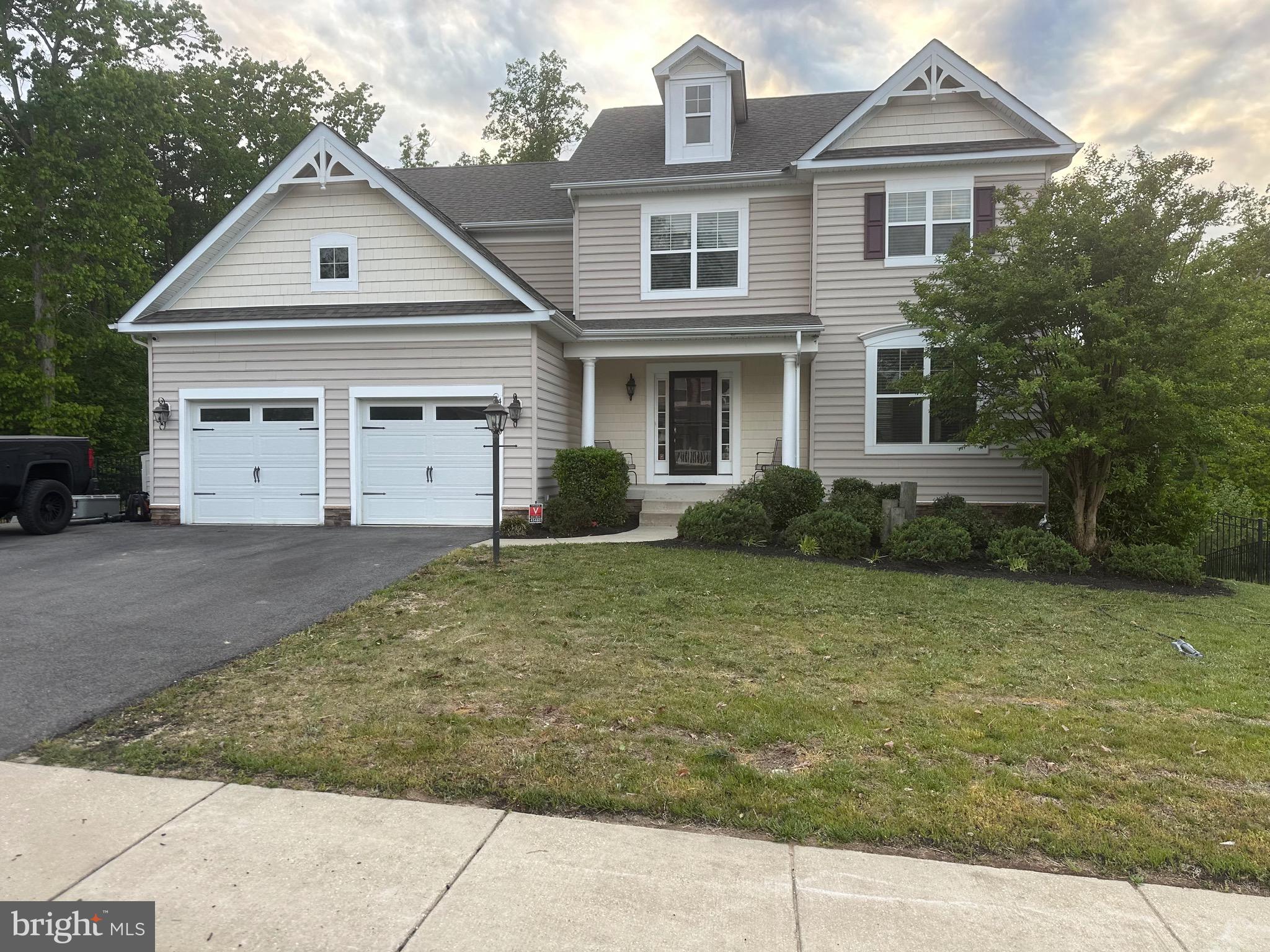 THE WOODS AT MYRTLE POINT - Residential