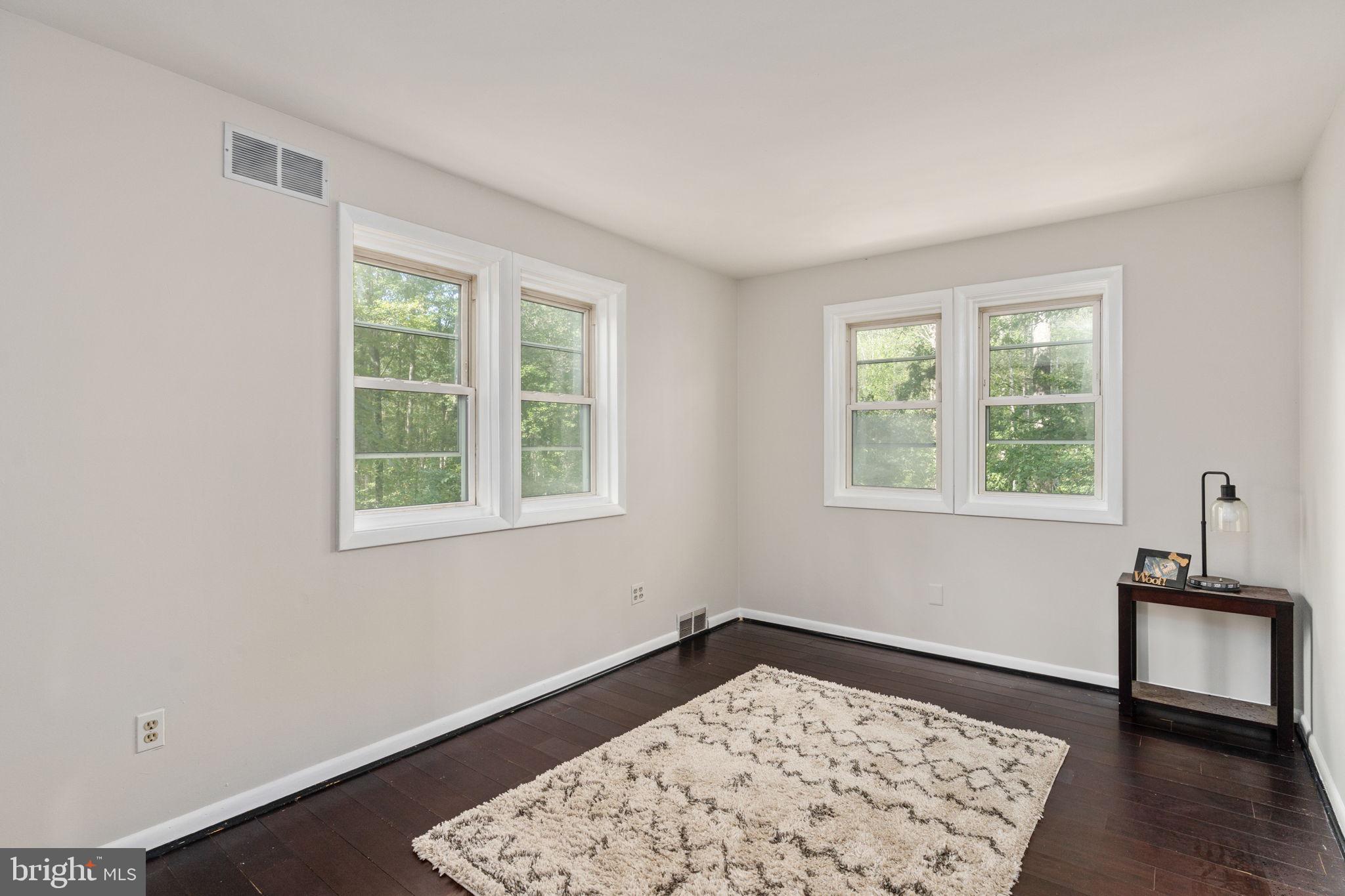 LIVINGSTON - Residential