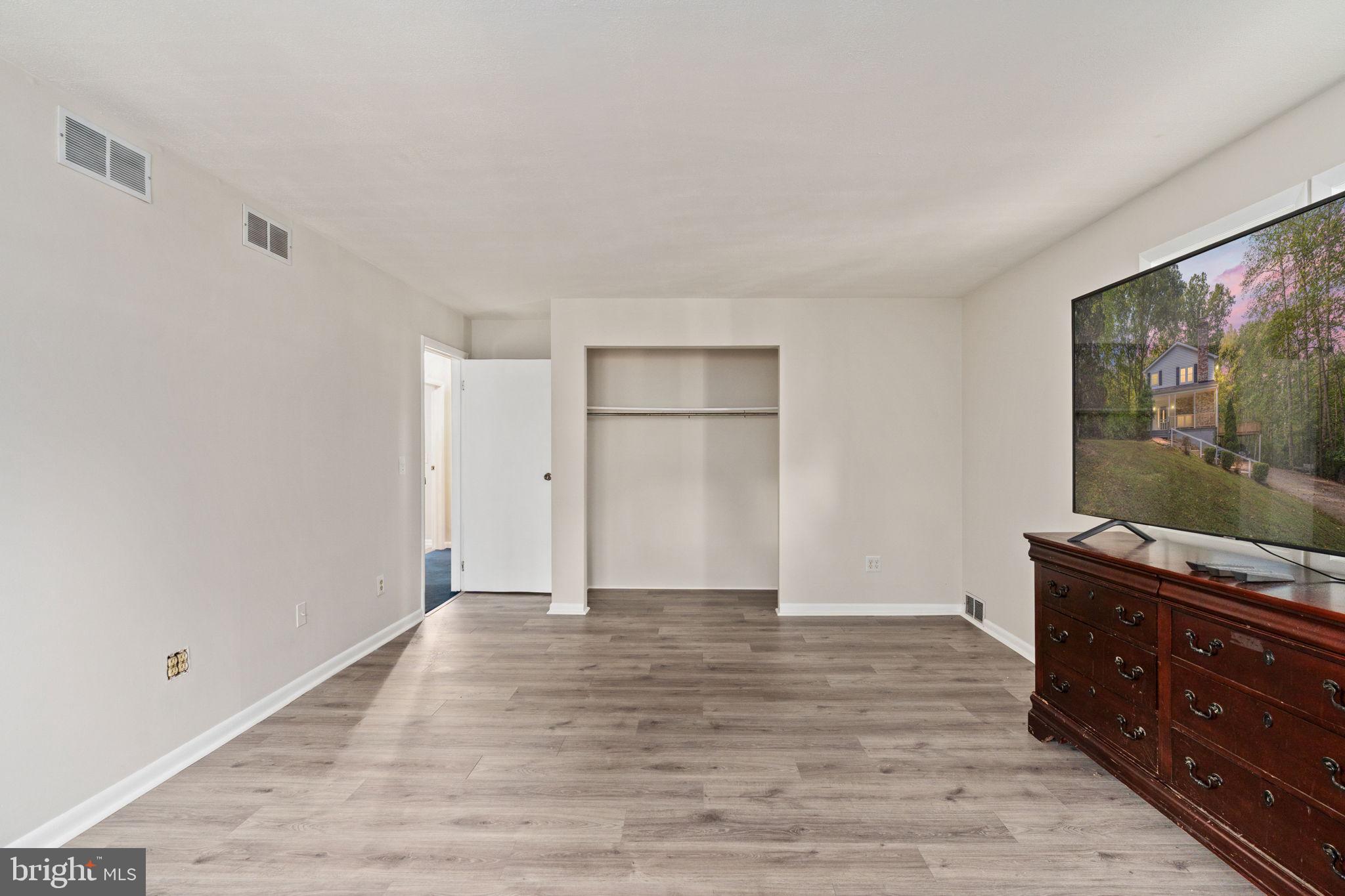 LIVINGSTON - Residential