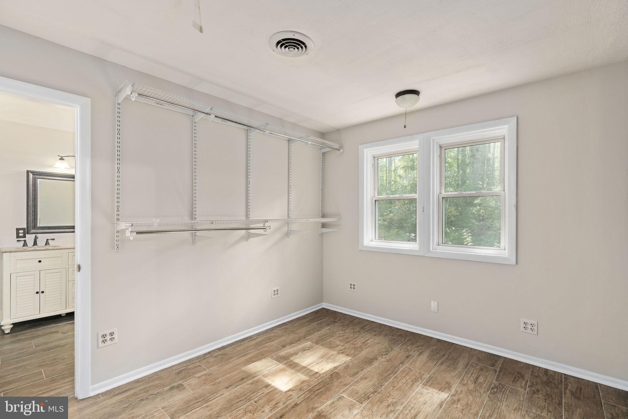 LIVINGSTON - Residential