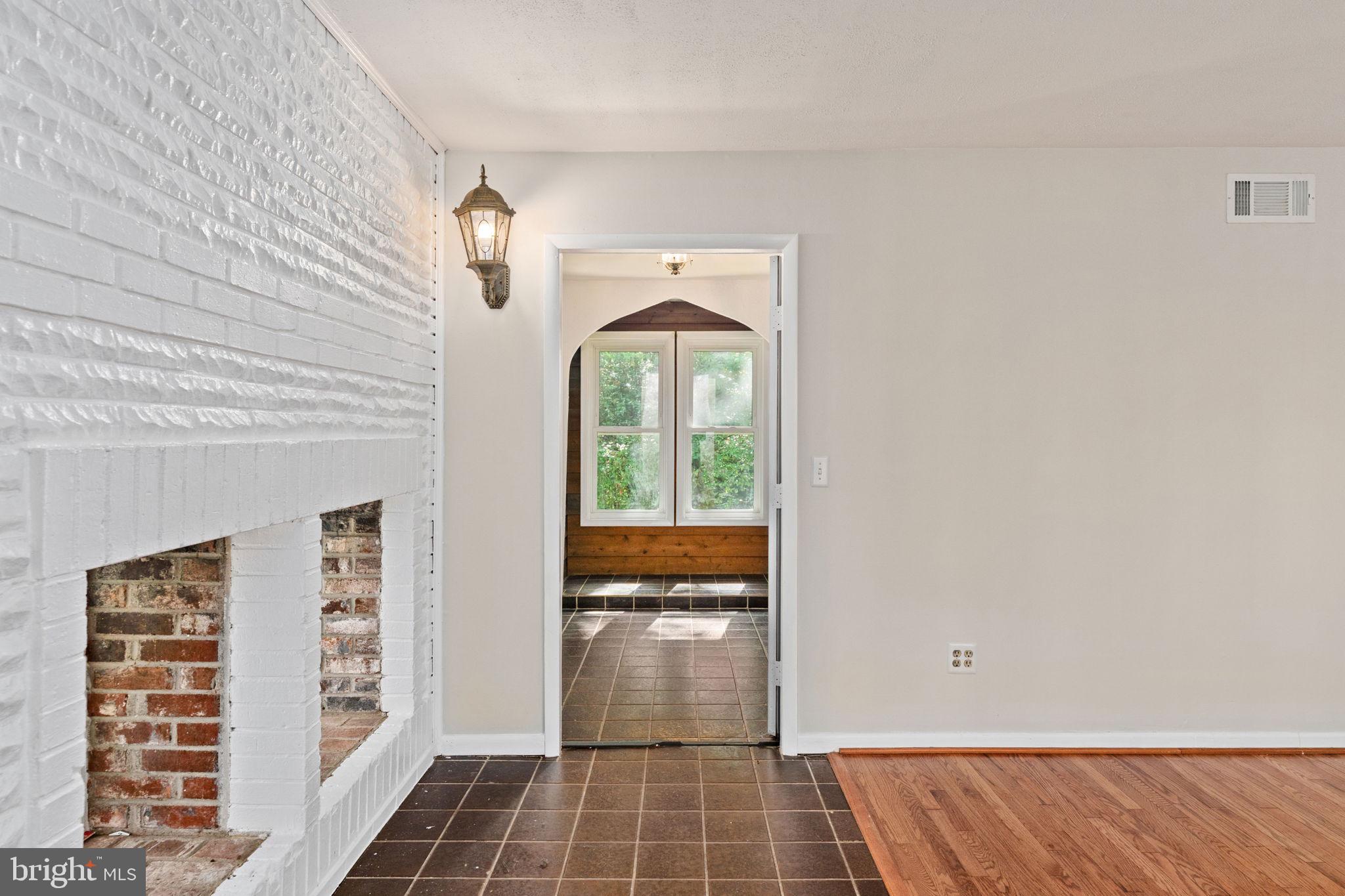 LIVINGSTON - Residential