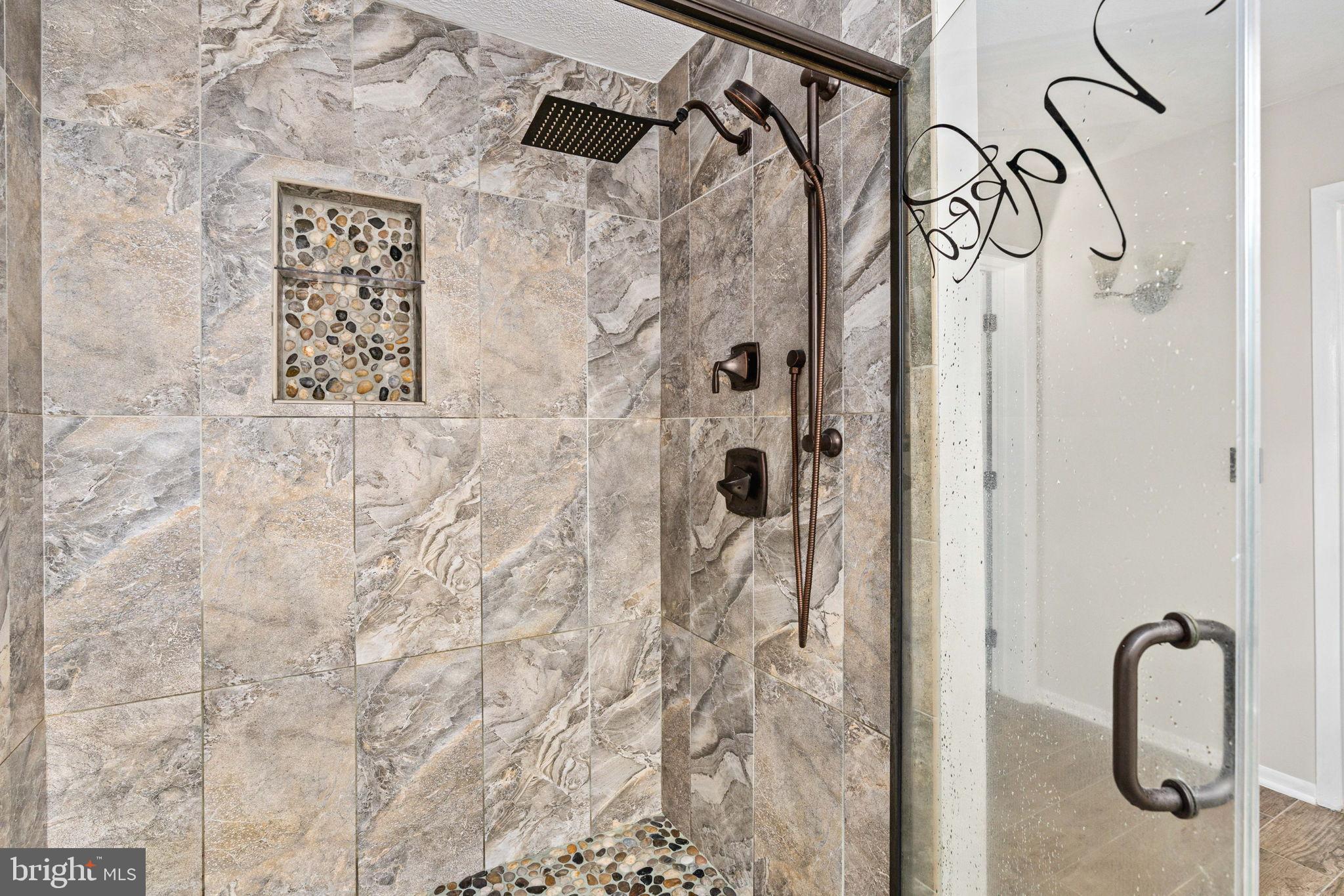 LIVINGSTON - Residential