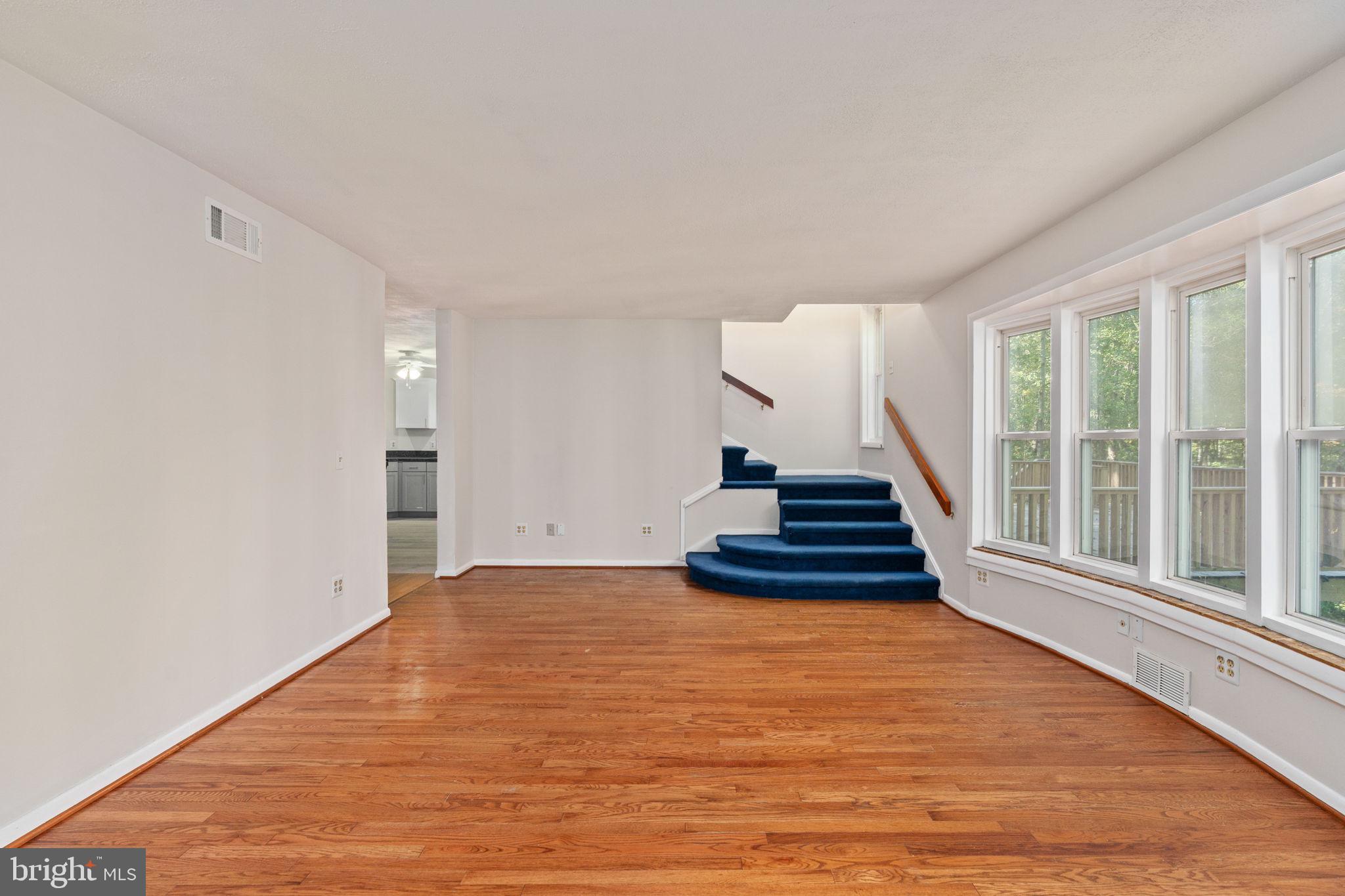 LIVINGSTON - Residential