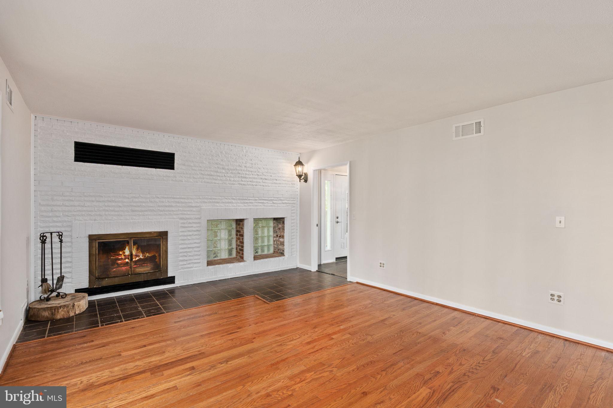 LIVINGSTON - Residential