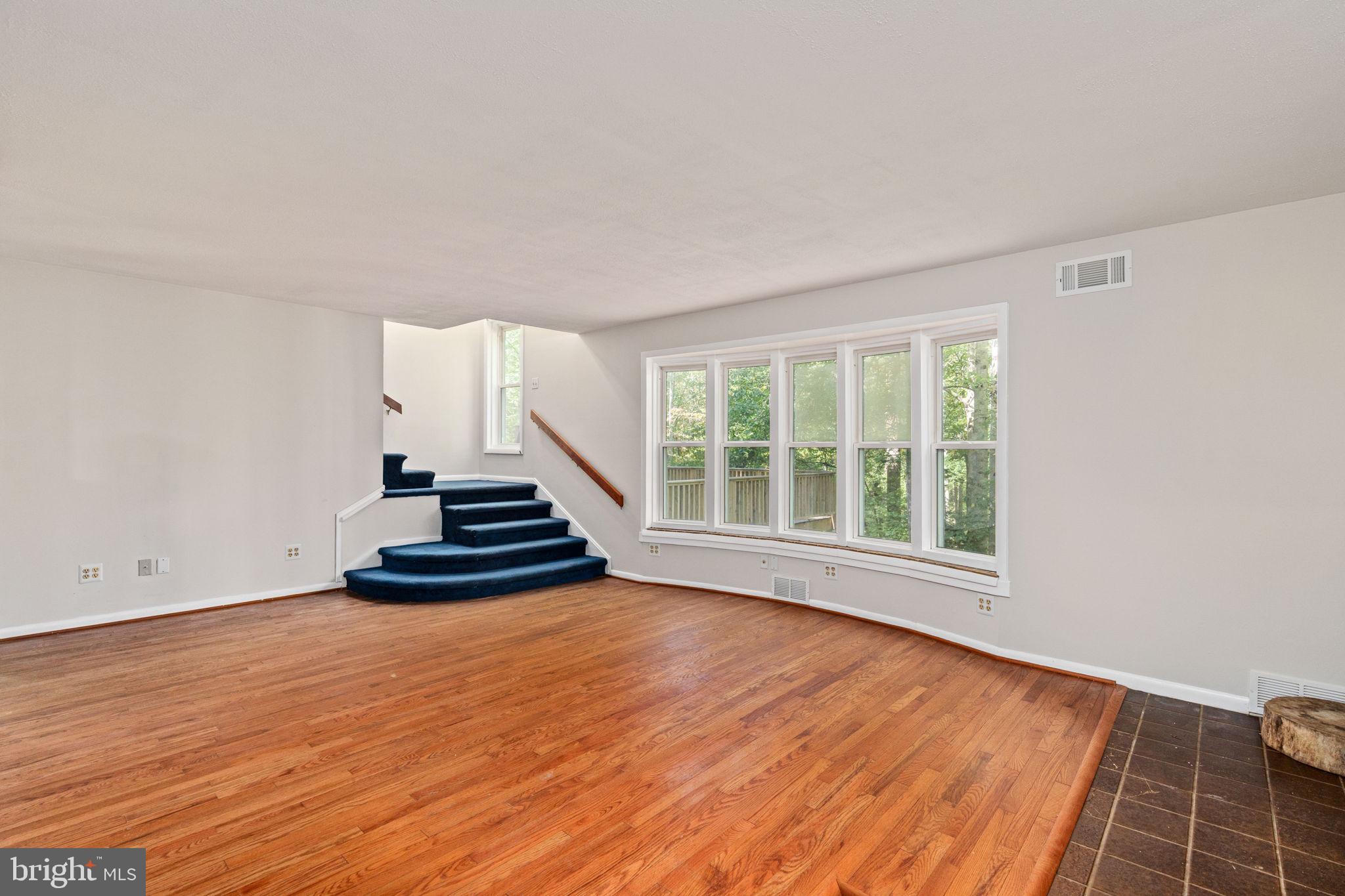 LIVINGSTON - Residential