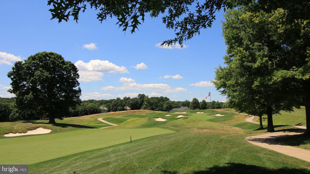 AVENEL - Residential Lease