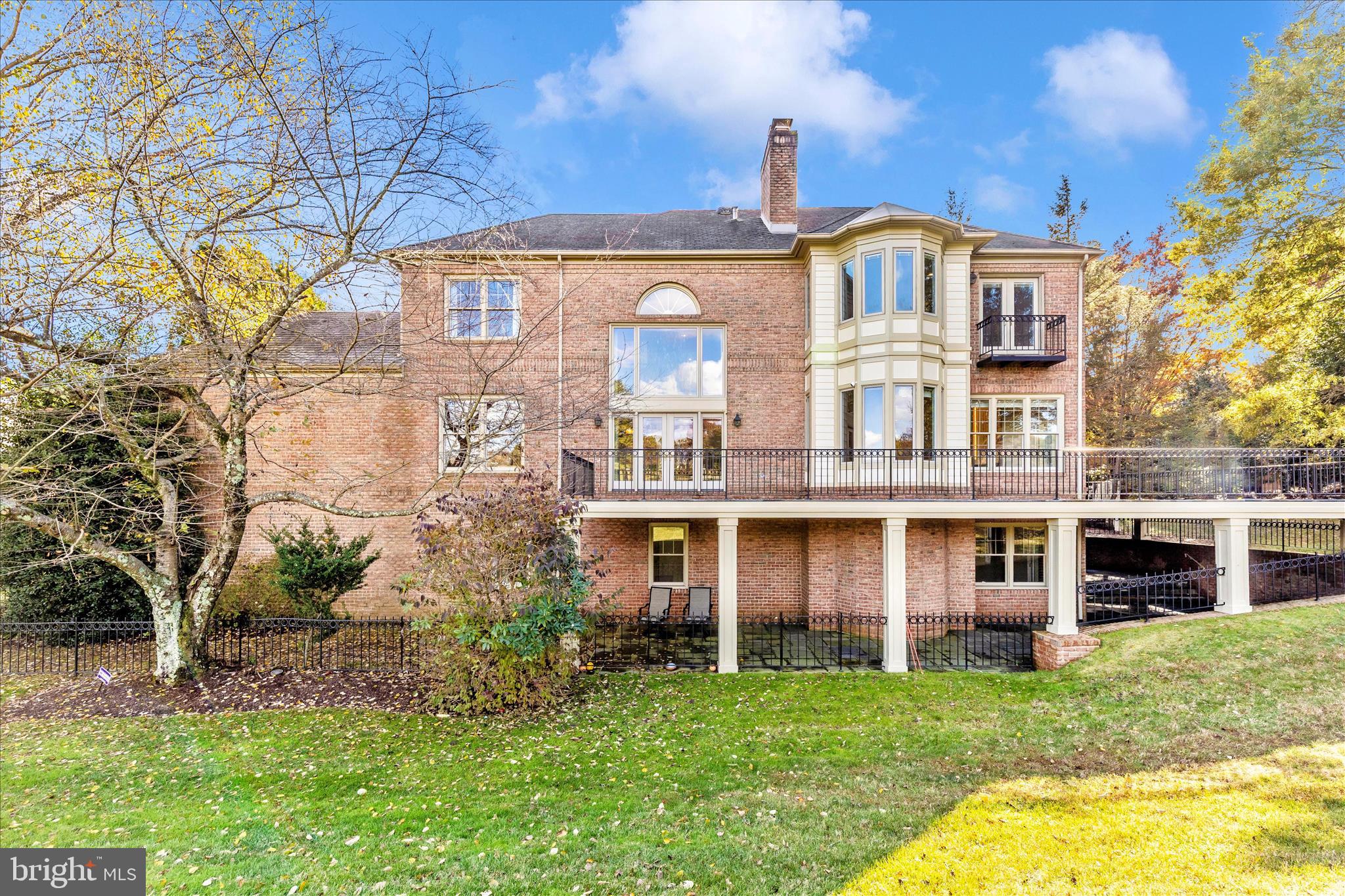 AVENEL - Residential Lease