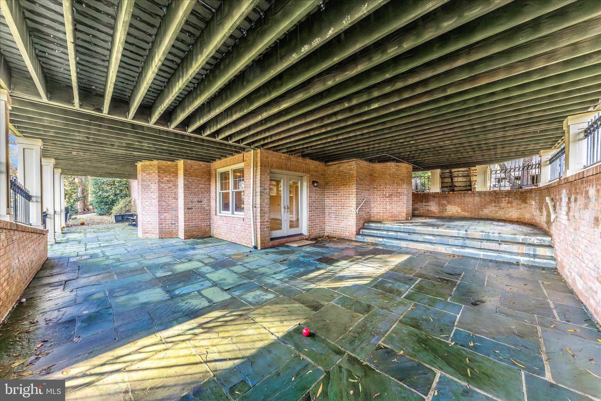 AVENEL - Residential Lease