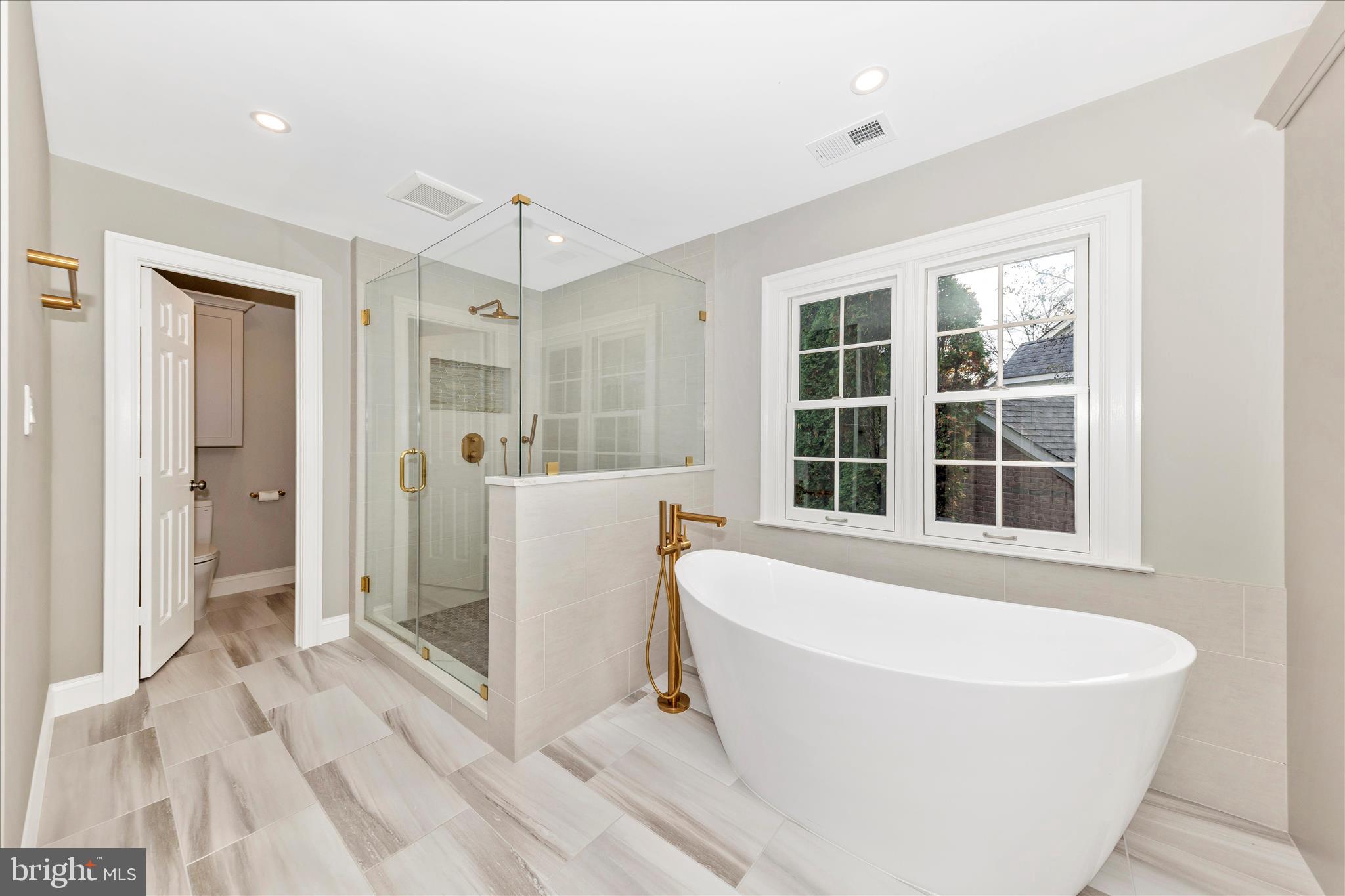 AVENEL - Residential Lease