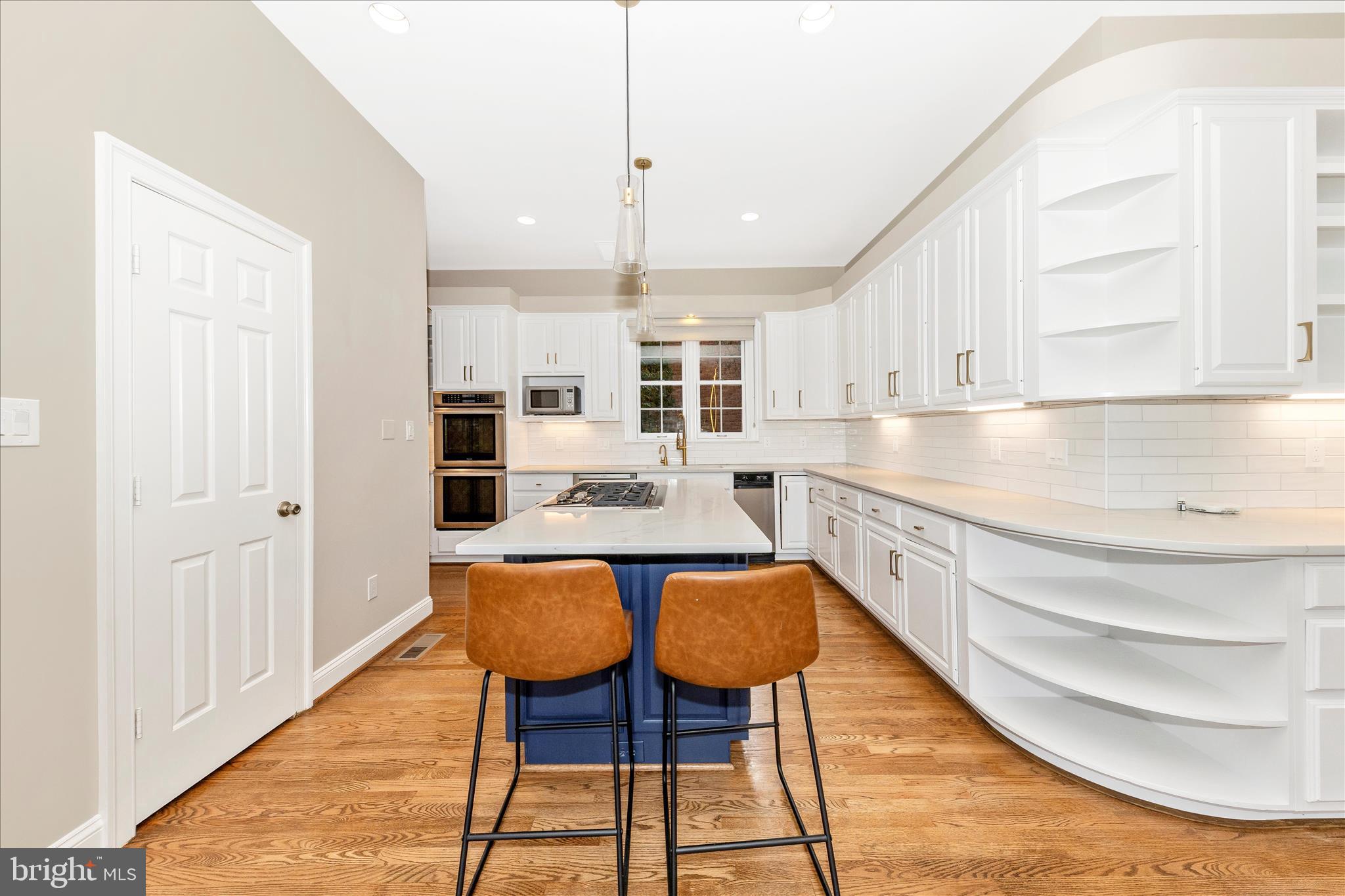 AVENEL - Residential Lease