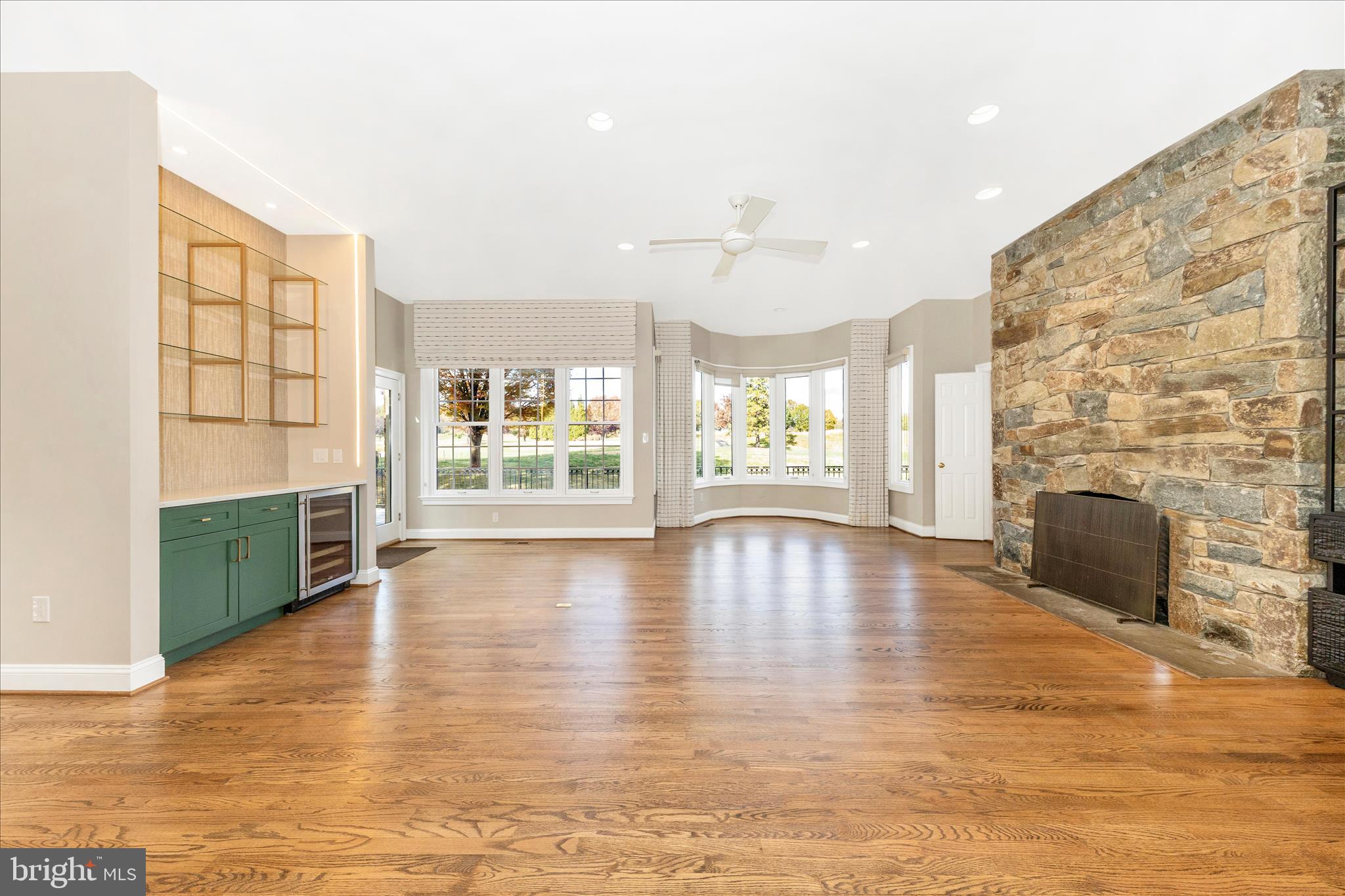 AVENEL - Residential Lease