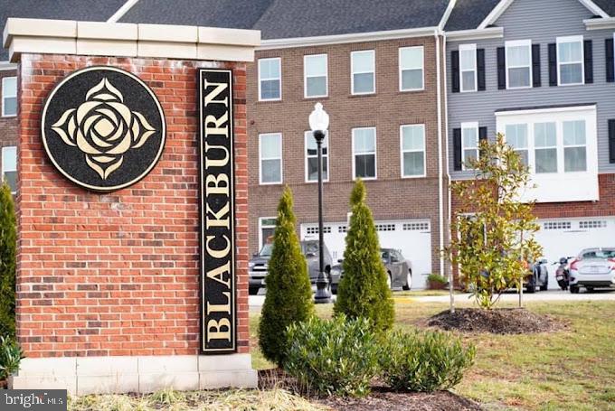 BLACKBURN - Residential Lease