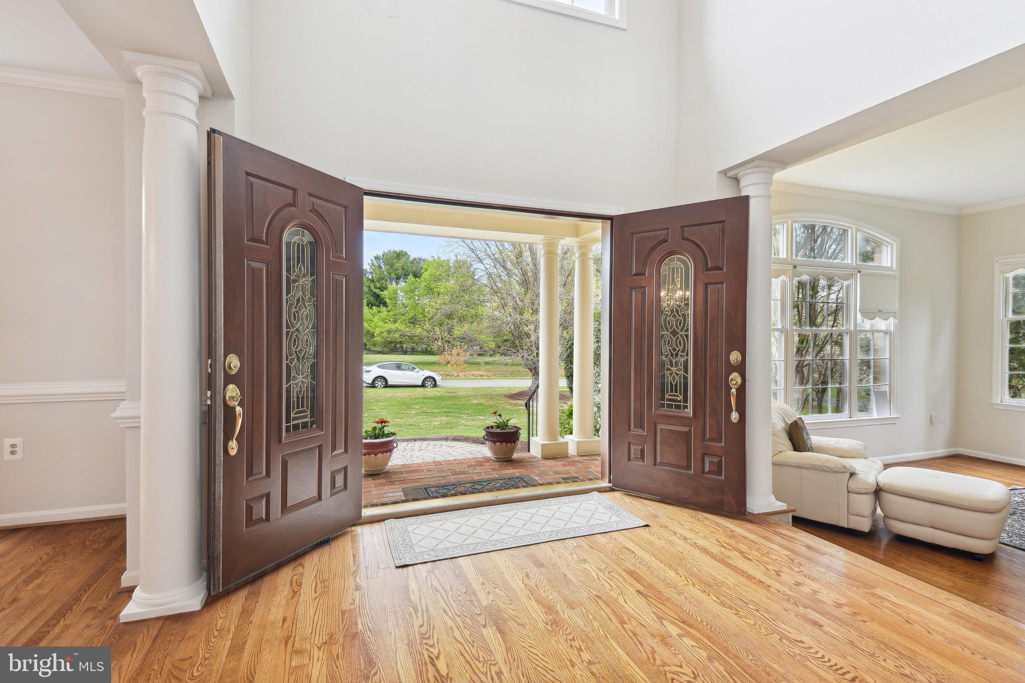 HUNTING HILLS WOODS - Residential