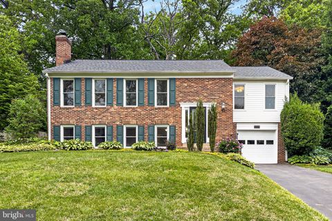 Photo of 5308 New Church Court, FAIRFAX, VA 22032 (MLS # VAFX2307050)